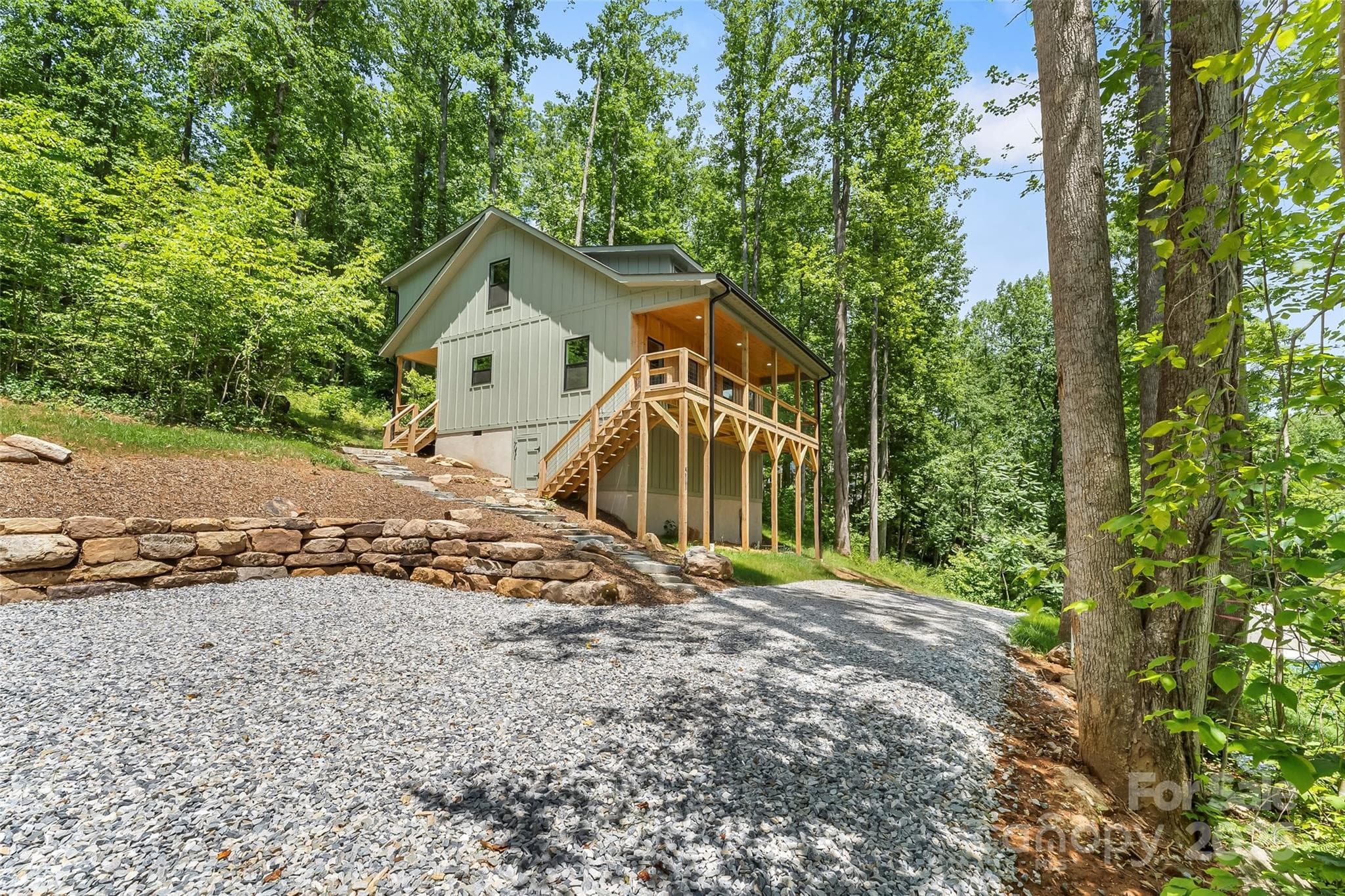 Single Family Residence at 511 Blue Ridge Drive N, Marion, photo 7 of 87