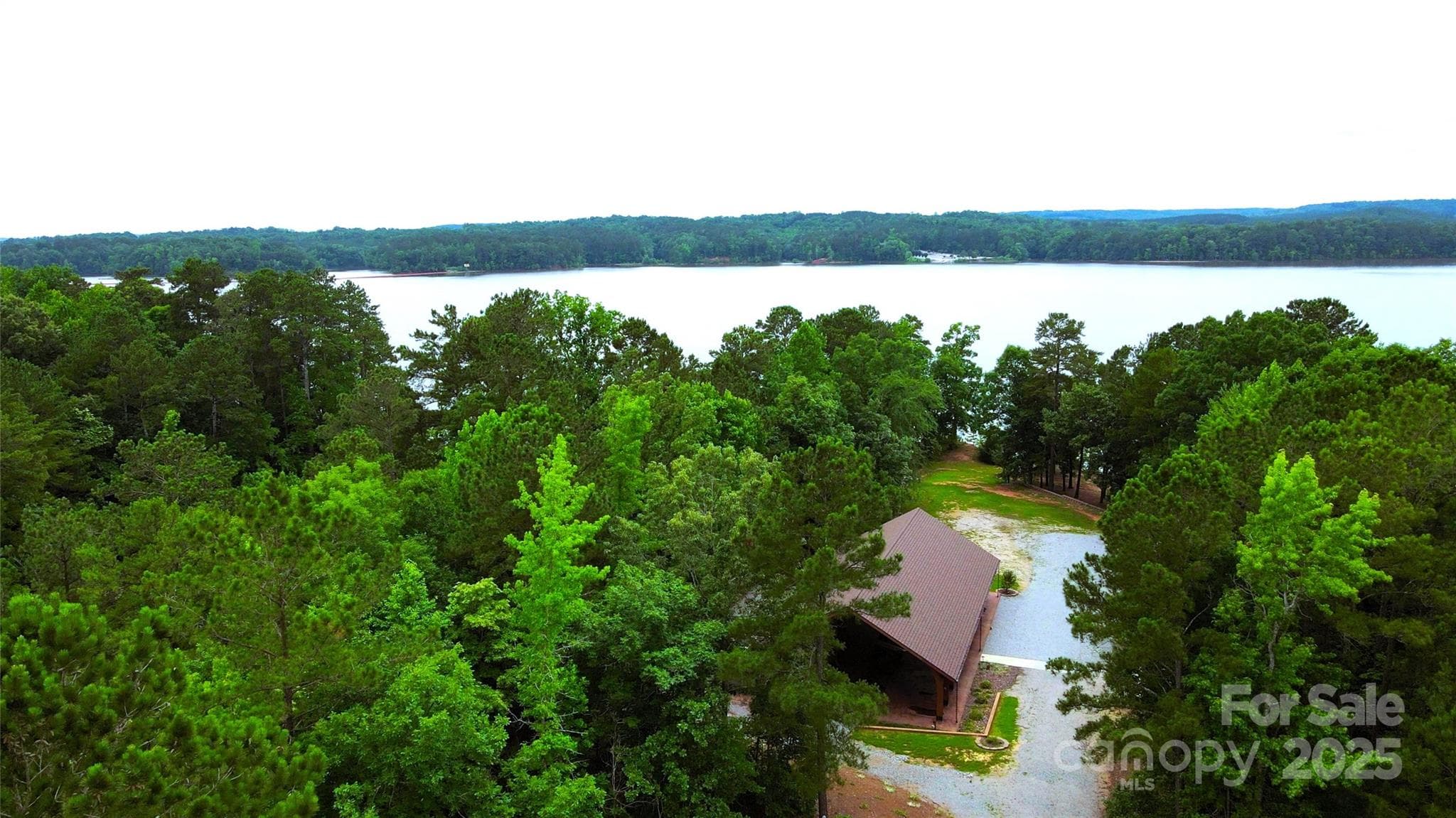 Lakefront community pavillion - 146 N State Lane, Rockingham
