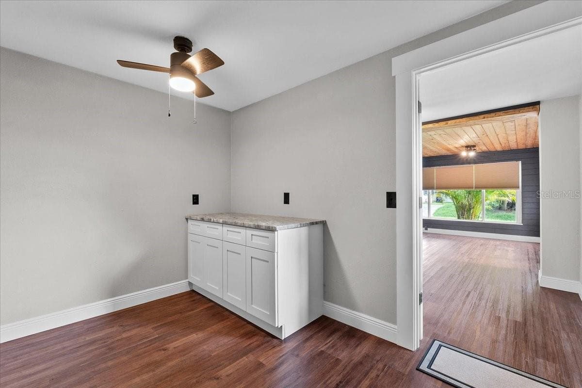 Laundry Room - 504 PRADO PL, LAKELAND