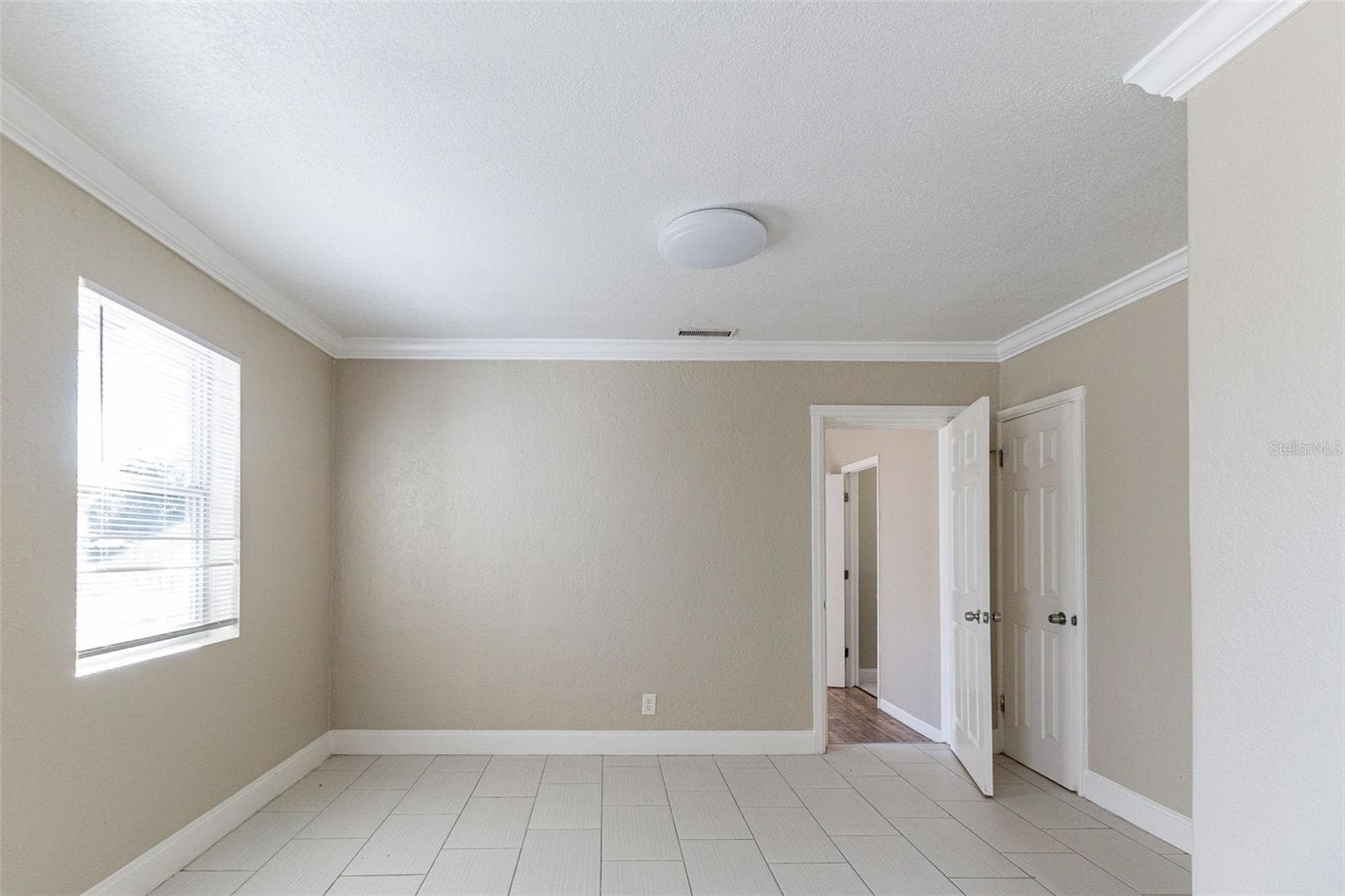 Single Family Residence at 4933 BALBOA DR, ORLANDO, photo 9 of 30