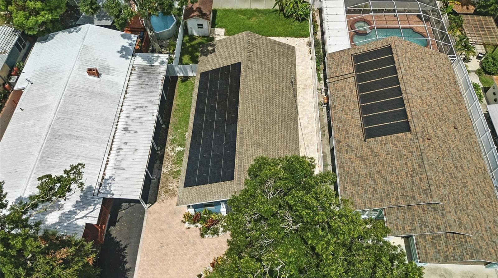 Single Family Residence at 7012 N HUBERT AVE, TAMPA, photo 13 of 33