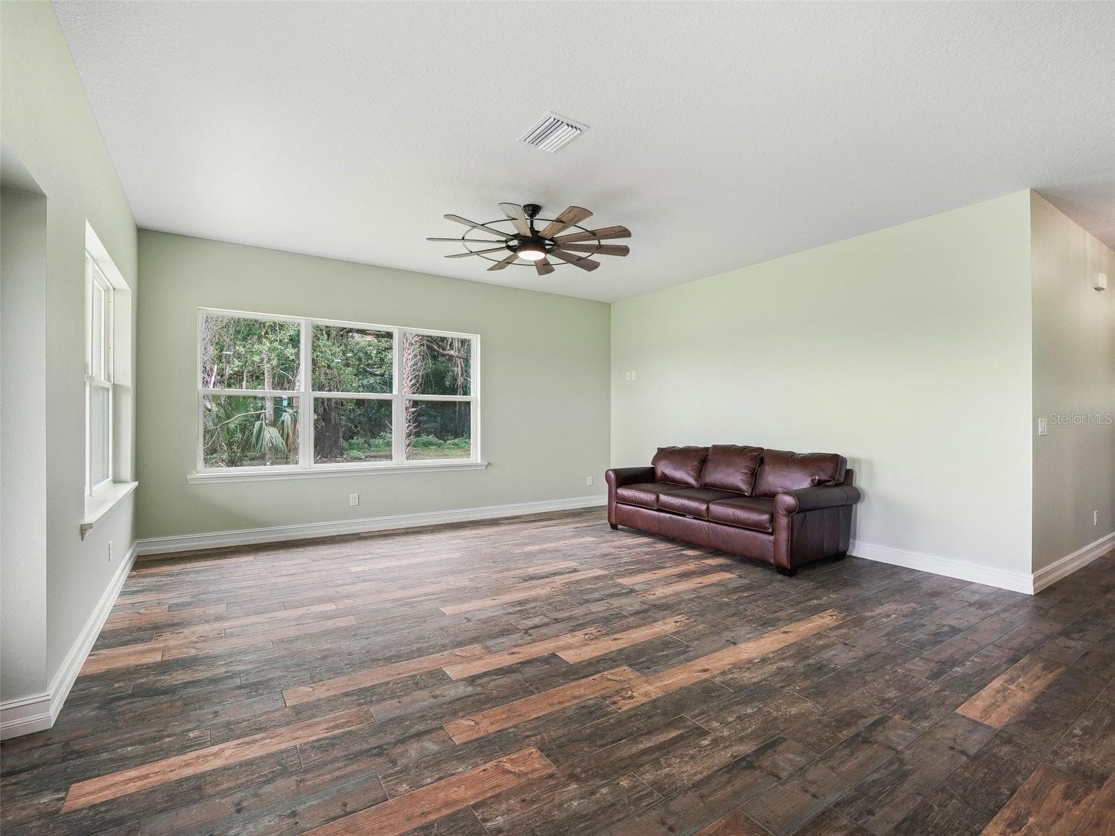 Single Family Residence at 8567 CR 635, BUSHNELL, photo 11 of 47