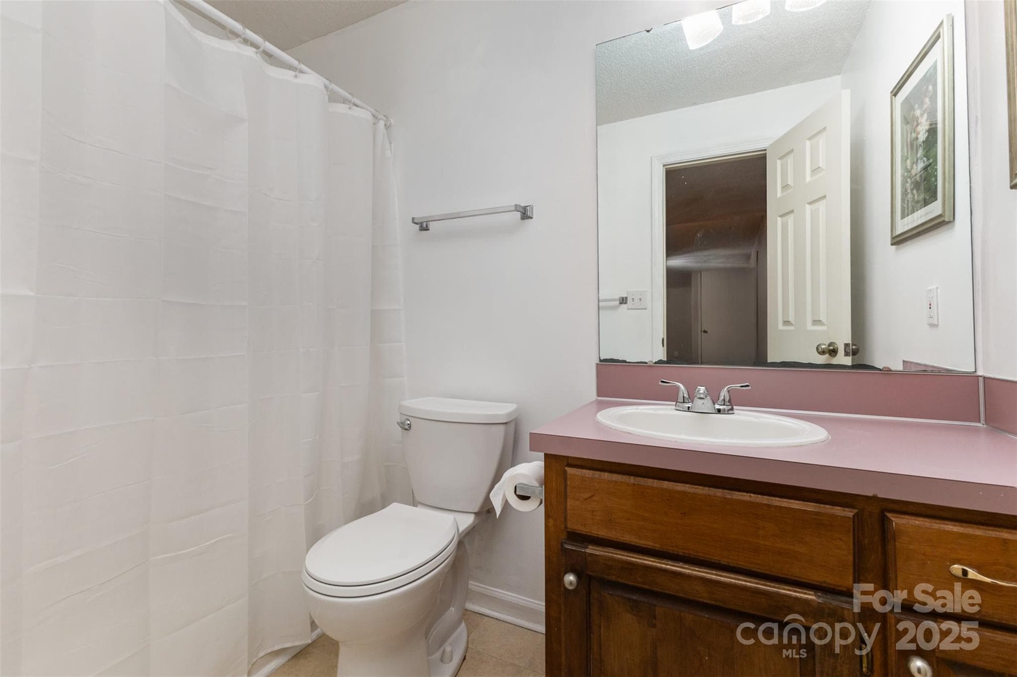 Single Family Residence at 101 Citation Lane, Gastonia, photo 33 of 40