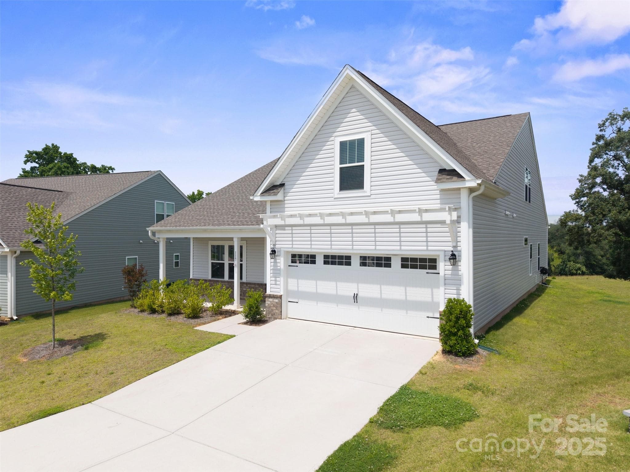 Single Family Residence at 117 Carmine Court, Troutman, photo 2 of 48