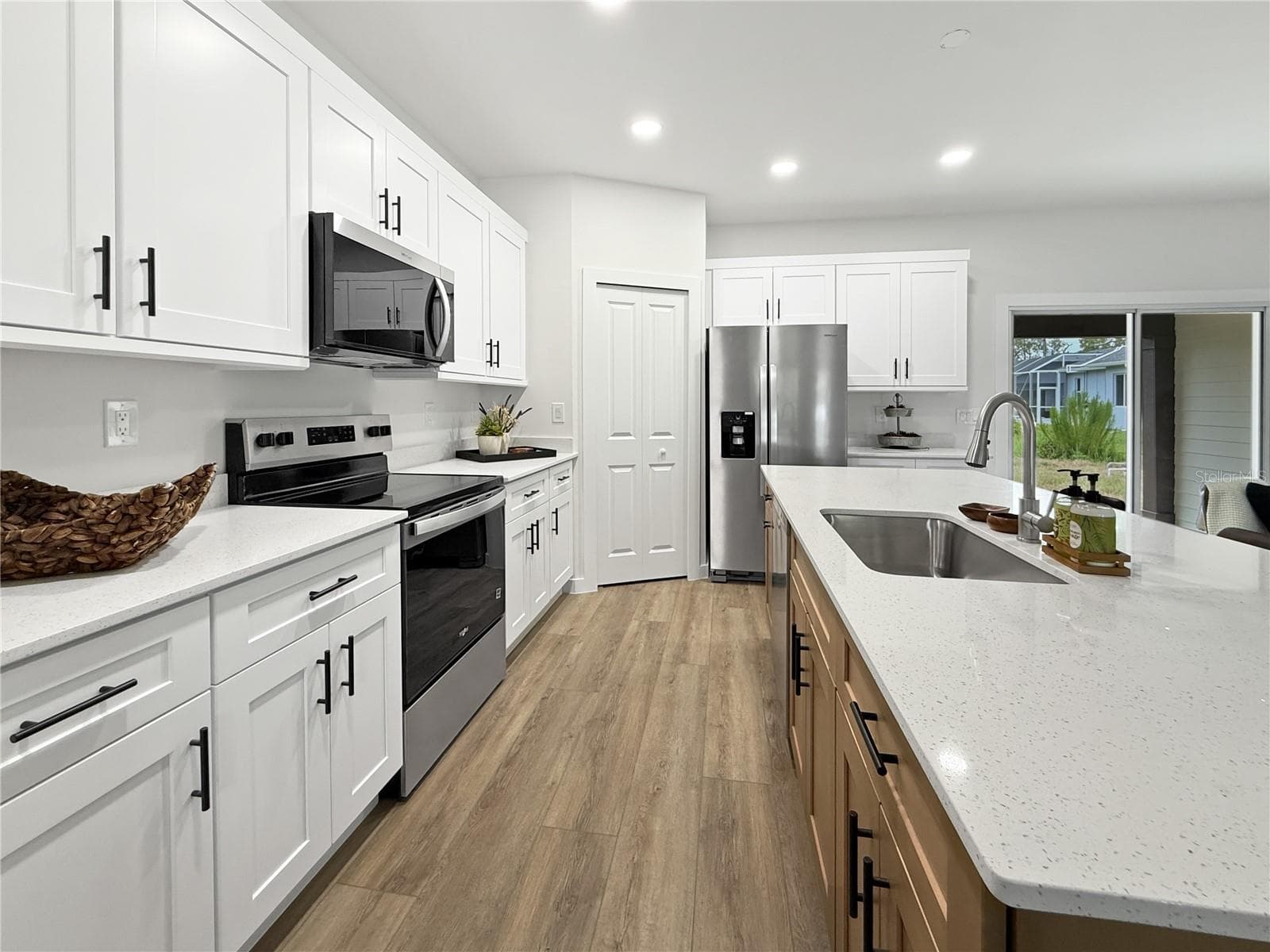 Kitchen - 73 BARSTOW ST, PORT CHARLOTTE