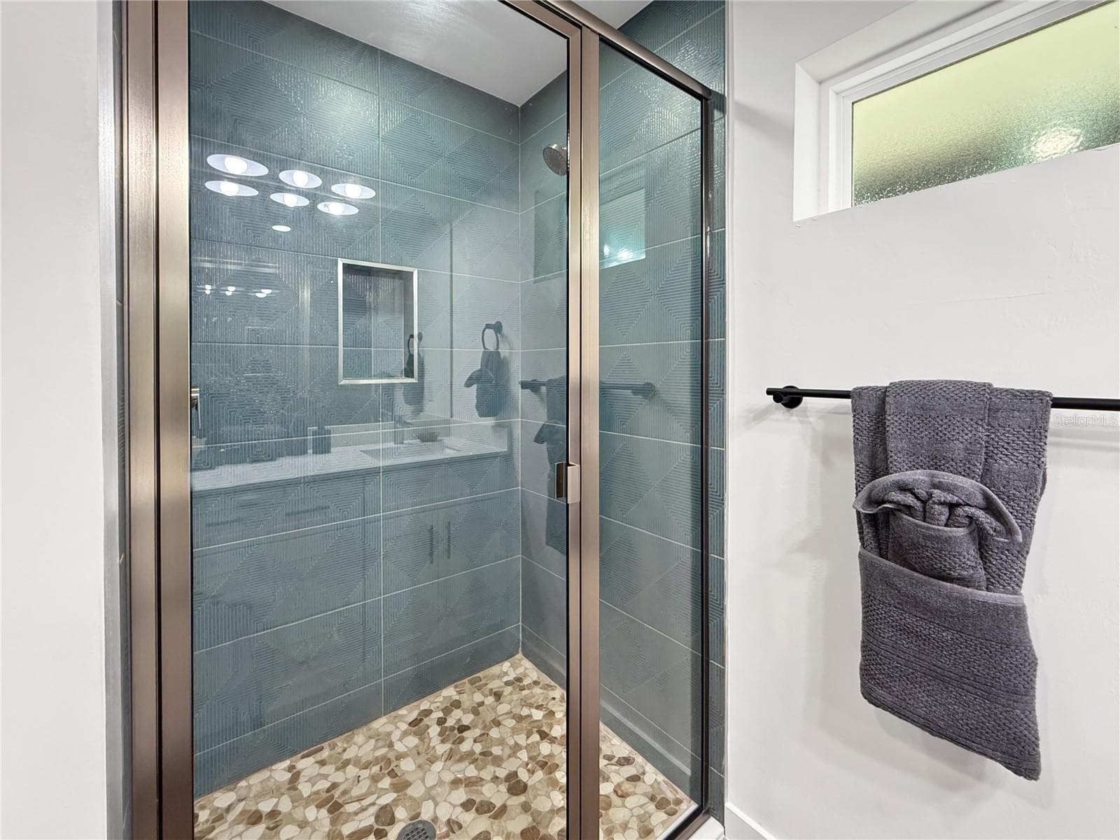 Primary Bath-Shower - 73 BARSTOW ST, PORT CHARLOTTE