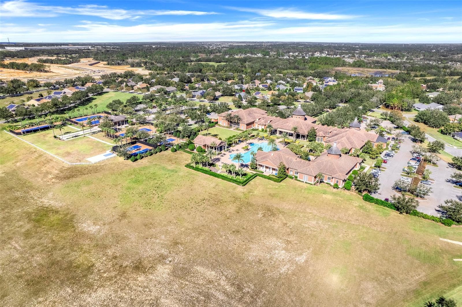 Single Family Residence at 119 CRESCENT MOON DR, GROVELAND, photo 30 of 41