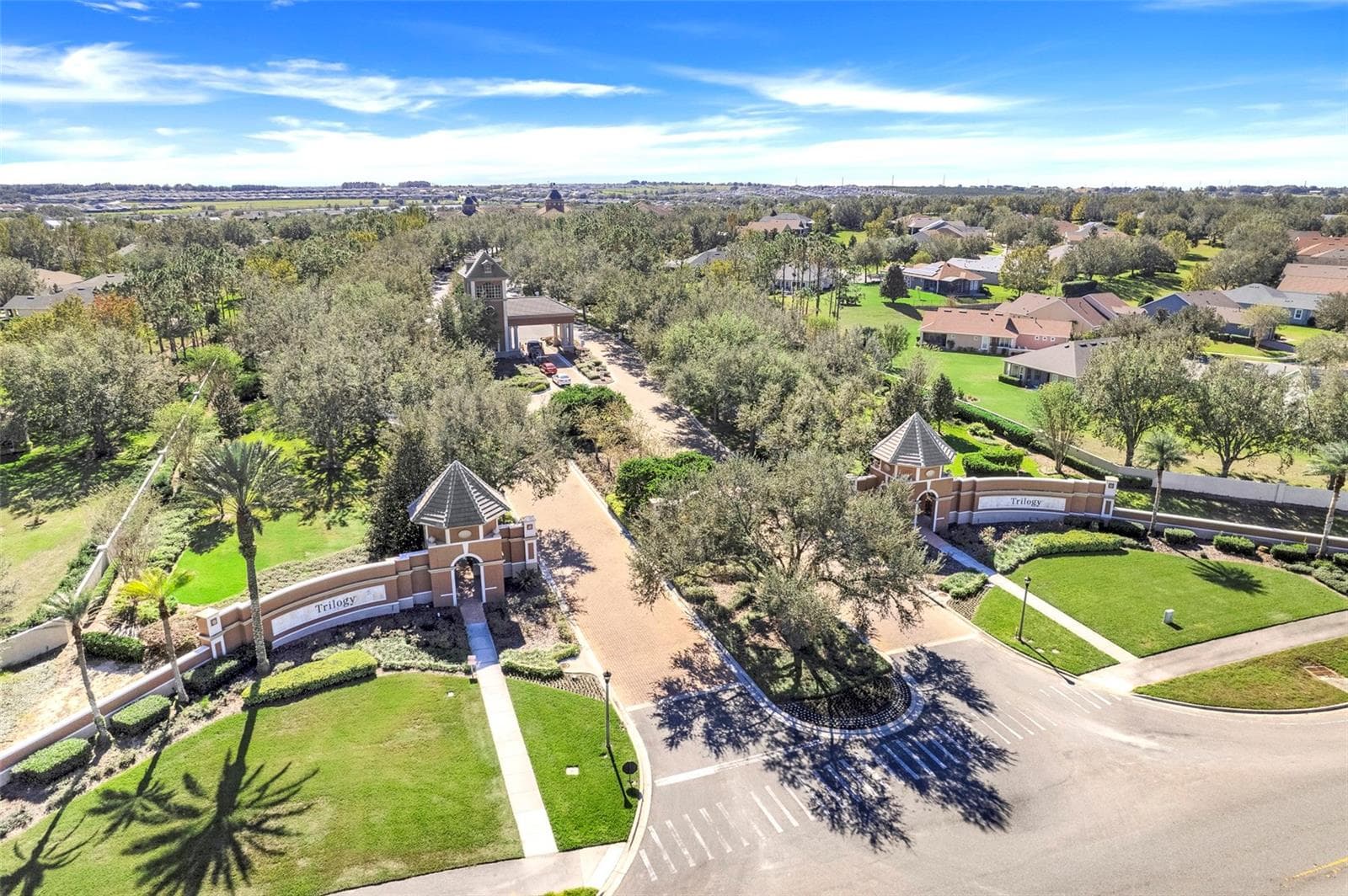Single Family Residence at 119 CRESCENT MOON DR, GROVELAND, photo 31 of 41