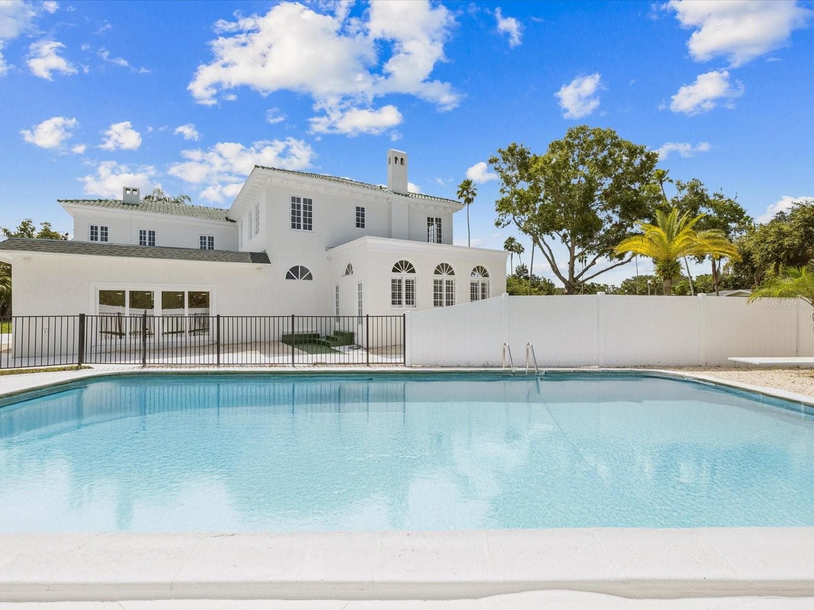 Single Family Residence at 456 GARDENIA ST, BELLEAIR, photo 13 of 62