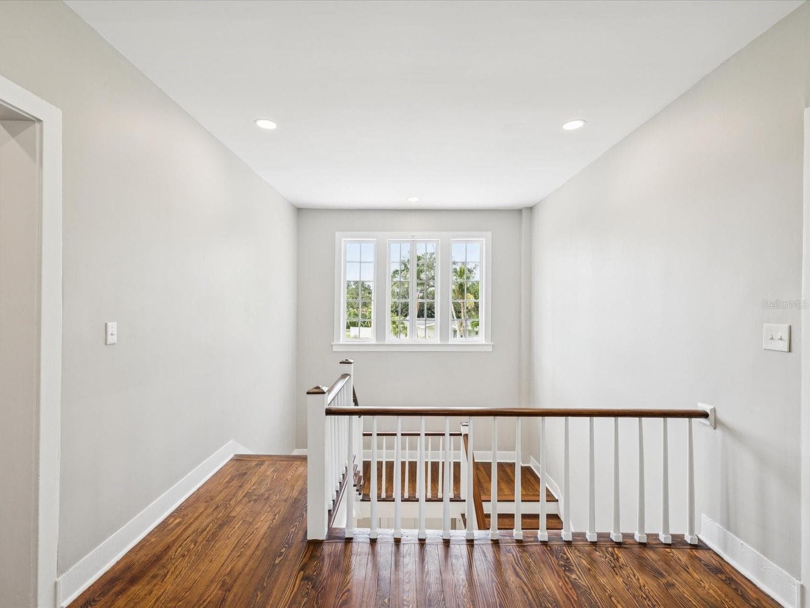 Single Family Residence at 456 GARDENIA ST, BELLEAIR, photo 26 of 62