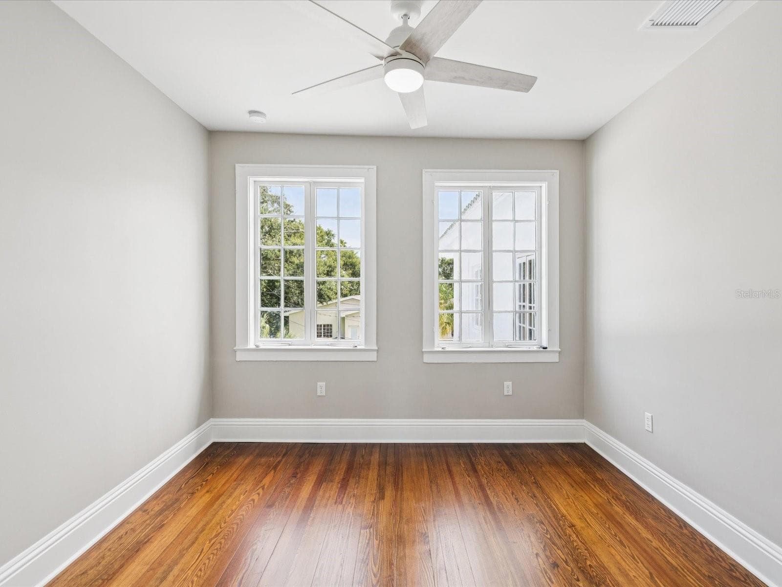 Single Family Residence at 456 GARDENIA ST, BELLEAIR, photo 37 of 62