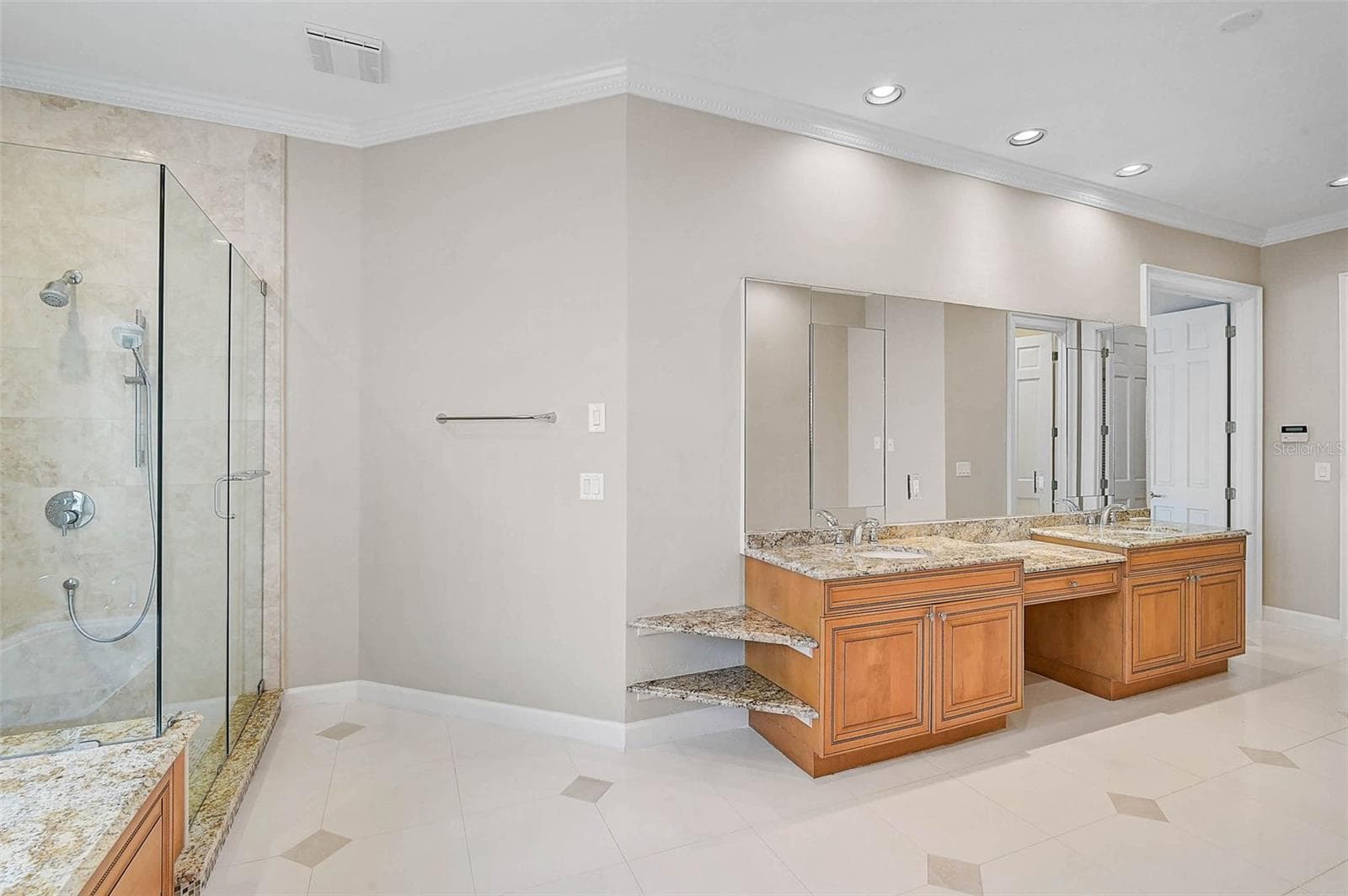 Single Family Residence at 852 MACEWEN DR, OSPREY, photo 28 of 73