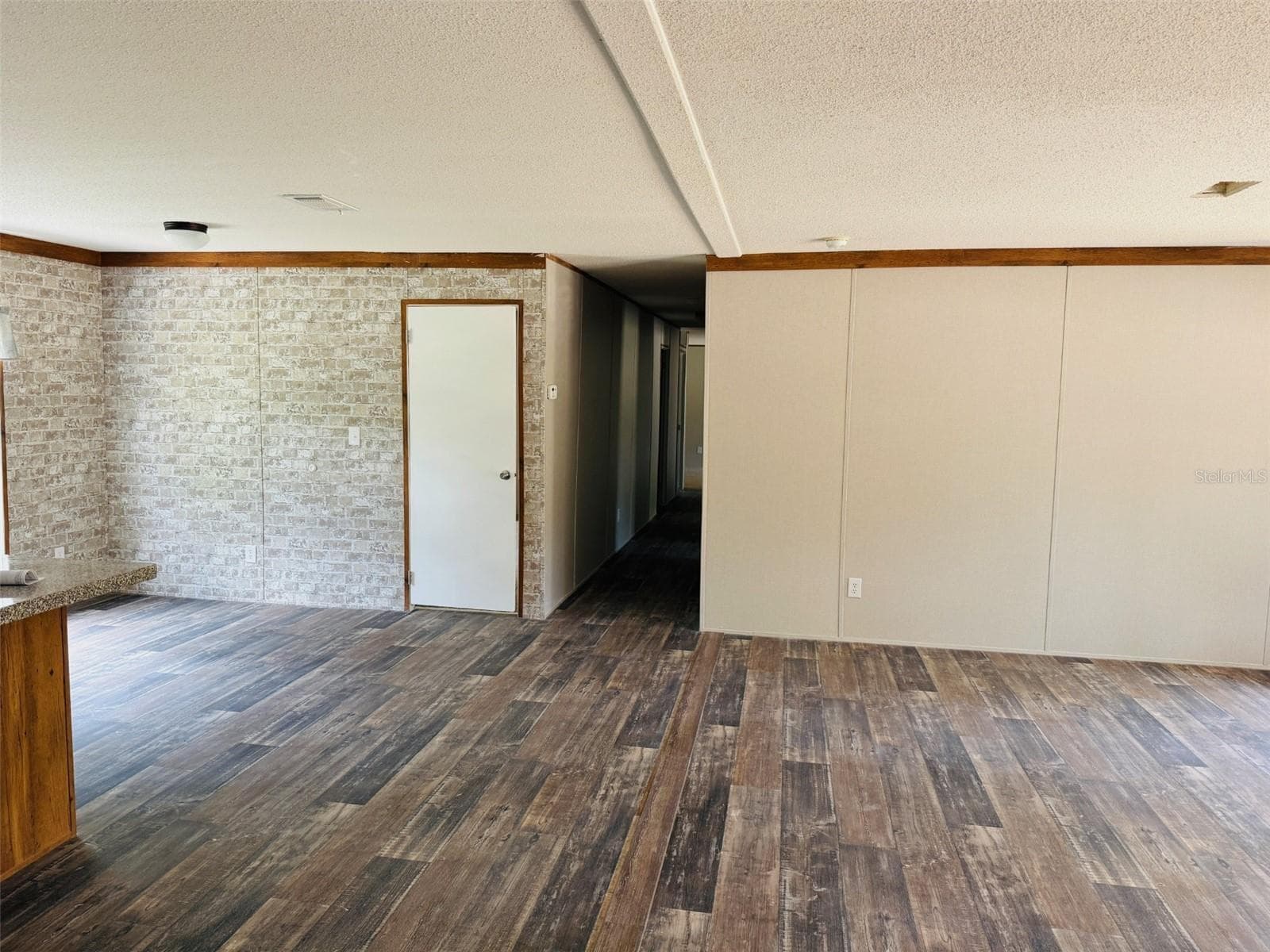 Manufactured Home at 7180 HWY 90, LIVE OAK, photo 7 of 8