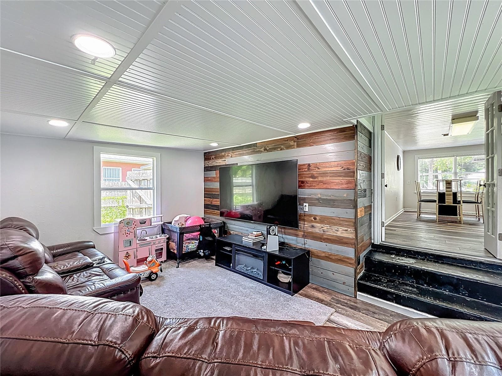 Family room - 2542 S PALMETTO AVE, SANFORD