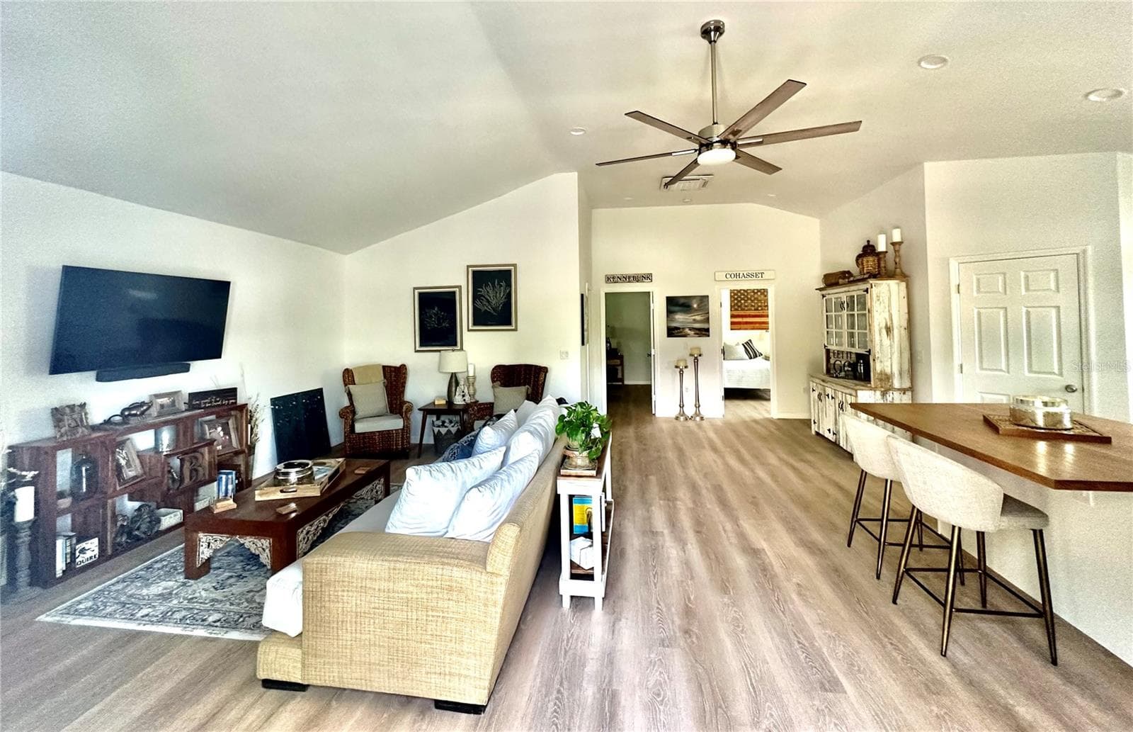 Living area ADU - 7233 MIDNIGHT PASS RD, SARASOTA