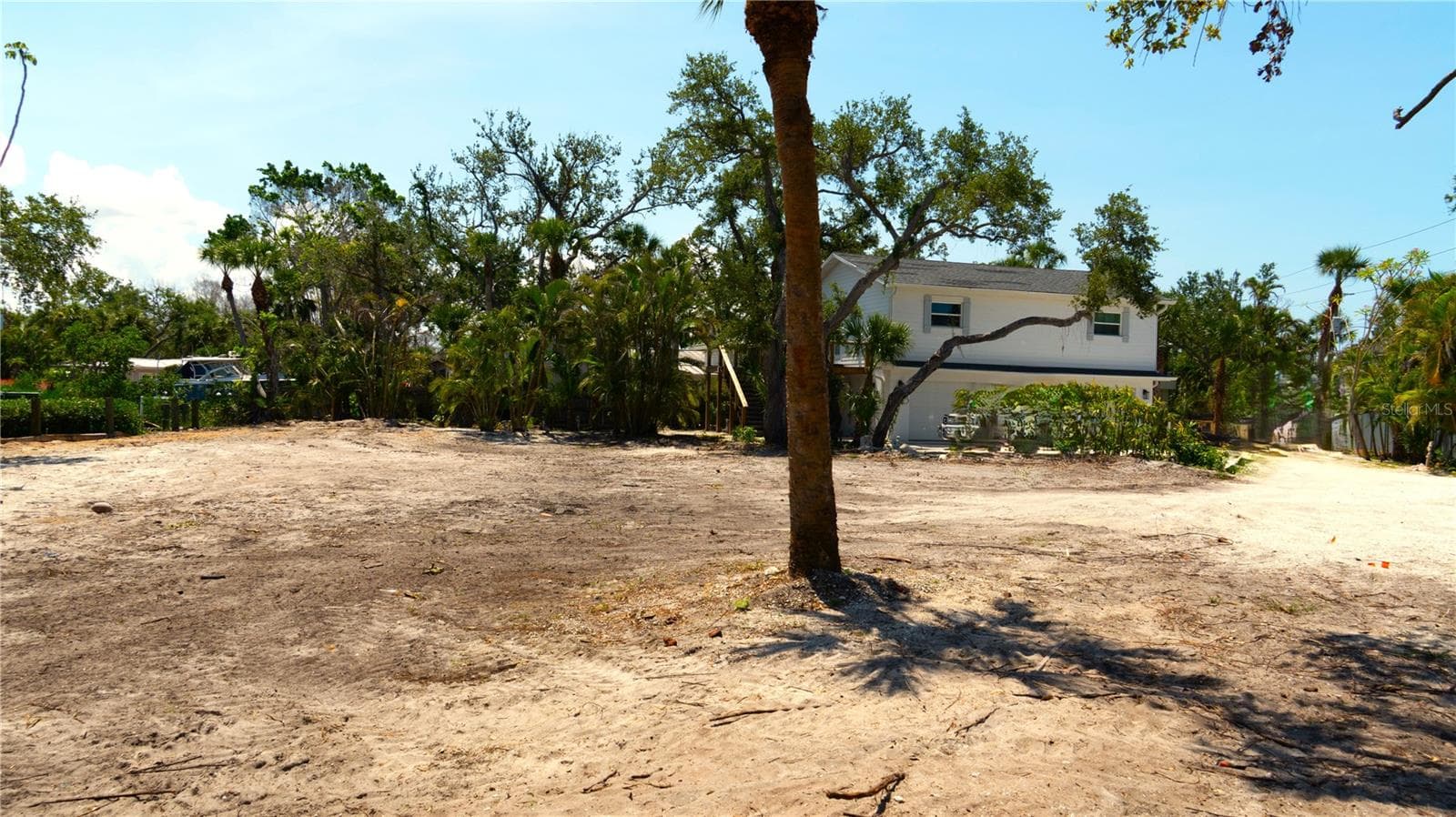 ADU South facing - 7233 MIDNIGHT PASS RD, SARASOTA