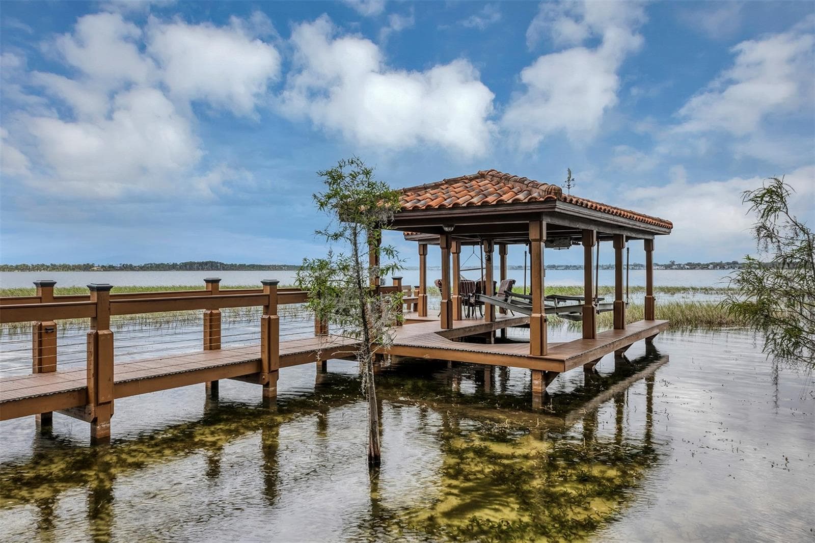 Dock with Boat Lift on Lake Tibet - 10203 TROUT RD, ORLANDO