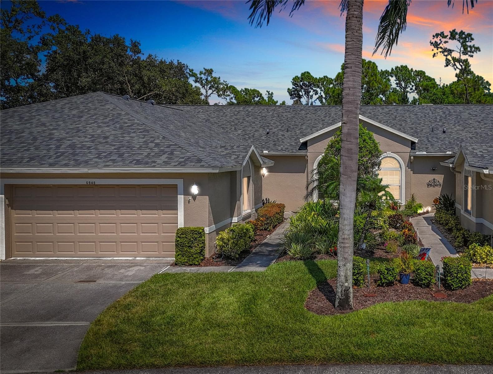 Villa front is West facing - 6948 STONEYWALK CT, BRADENTON