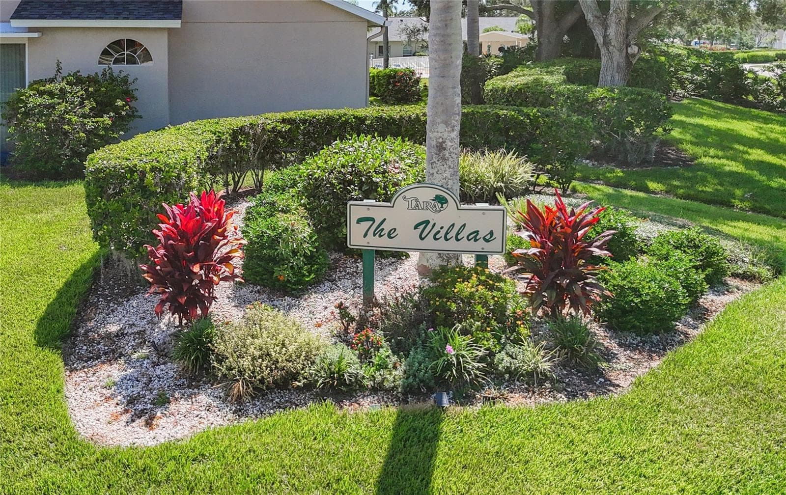 The Villas at Tara is a 32 unit enclave within Tara Golf and Country Club - 6948 STONEYWALK CT, BRADENTON
