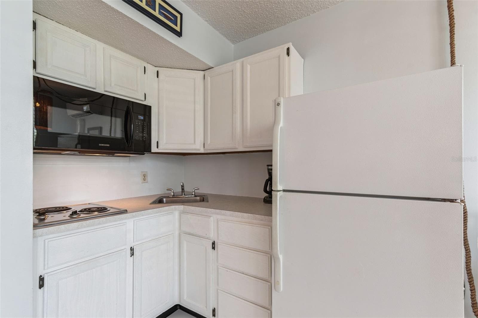 Condominium at 800 BAYWAY BLVD #17, CLEARWATER BEACH, photo 17 of 50
