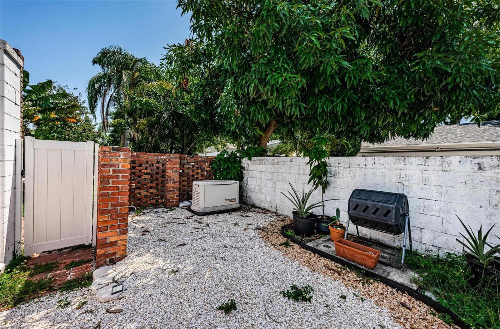 Single Family Residence at 3730 FOSTER HILL DR N, ST PETERSBURG, photo 59 of 62