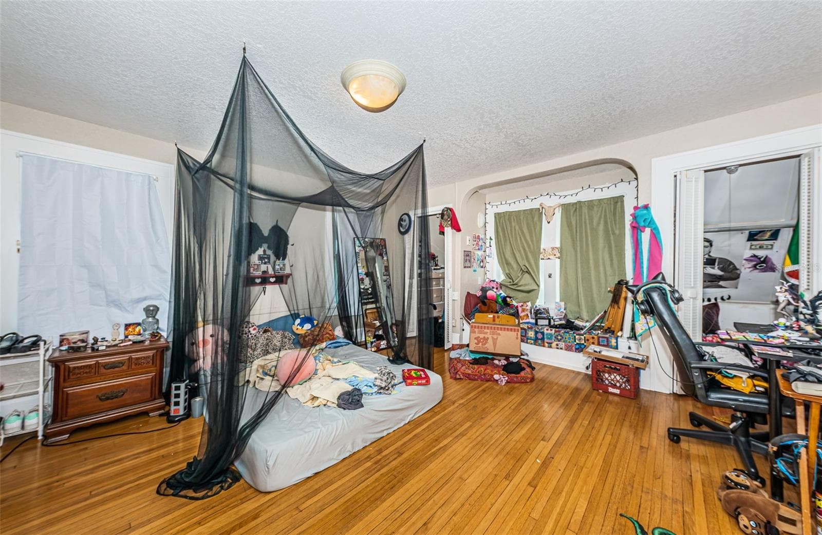 Single Family Residence at 3730 FOSTER HILL DR N, ST PETERSBURG, photo 32 of 62
