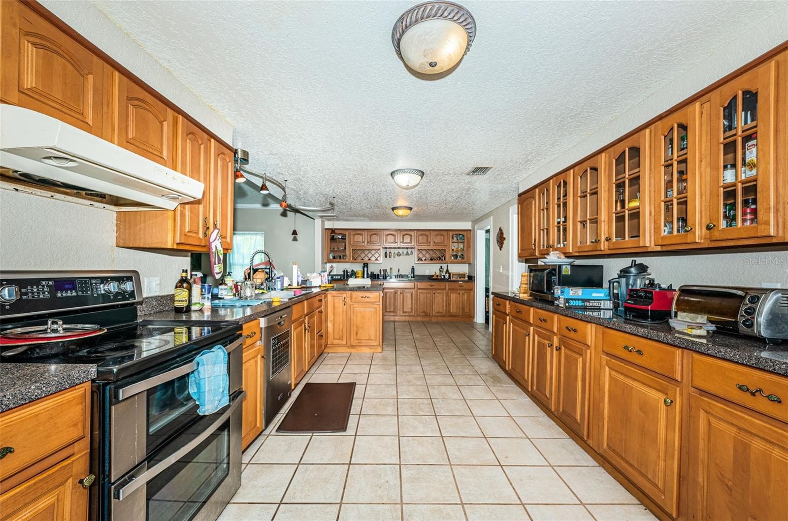 Single Family Residence at 3730 FOSTER HILL DR N, ST PETERSBURG, photo 15 of 62