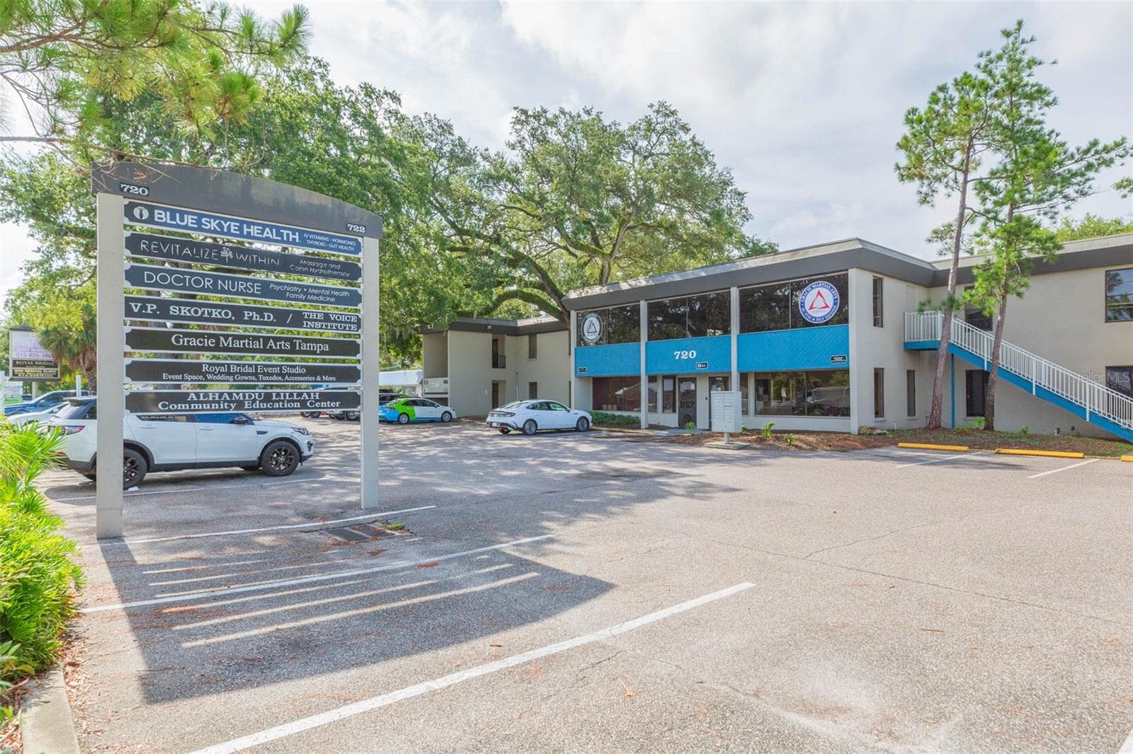 Office at 718-722 W DR MARTIN LUTHER KING JR BLVD, TAMPA, photo 2 of 9