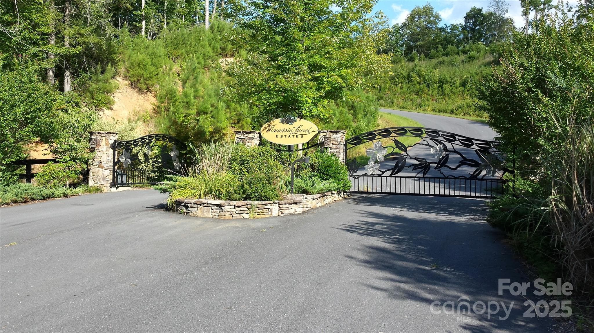 Lot at Mill Spring, photo 5 of 25
