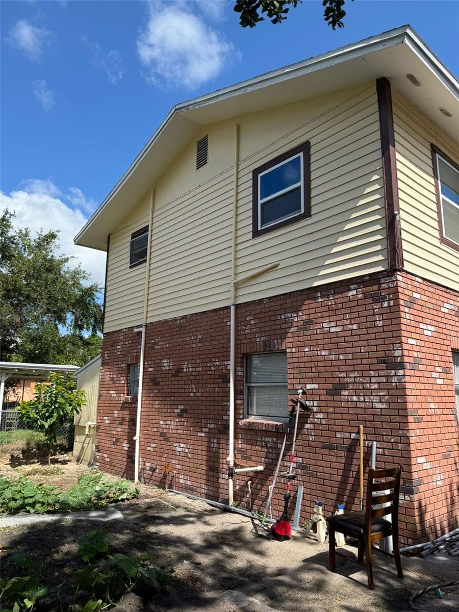 Duplex at 3356 AVENUE Q NW, WINTER HAVEN, photo 2 of 15