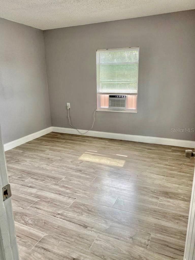 Duplex at 3356 AVENUE Q NW, WINTER HAVEN, photo 9 of 15