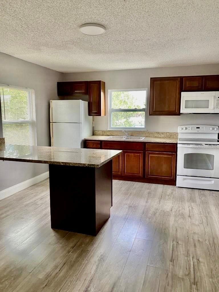 Duplex at 3356 AVENUE Q NW, WINTER HAVEN, photo 10 of 15