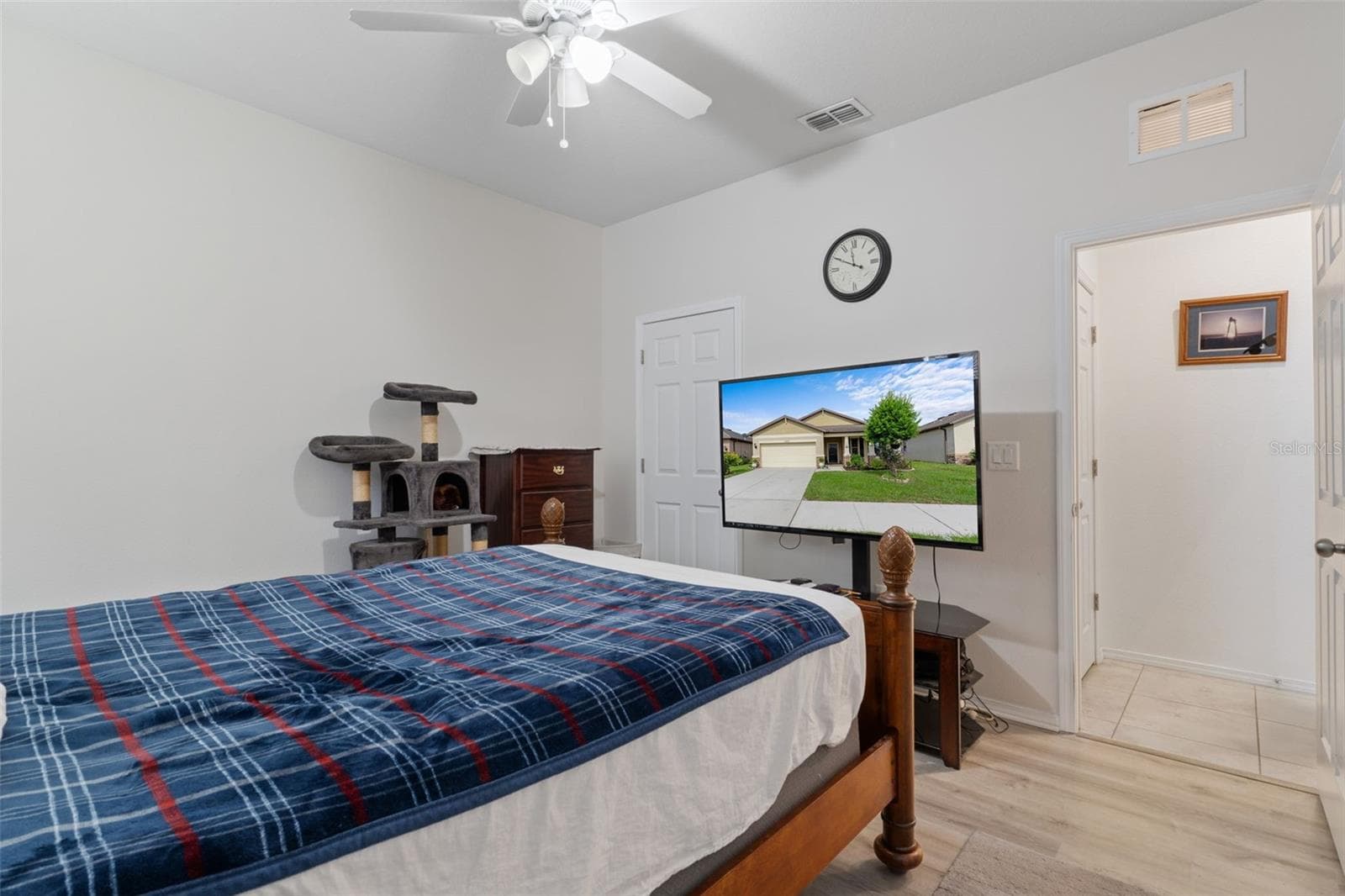 Single Family Residence at 15287 STONE HOUSE DR, BROOKSVILLE, photo 32 of 47