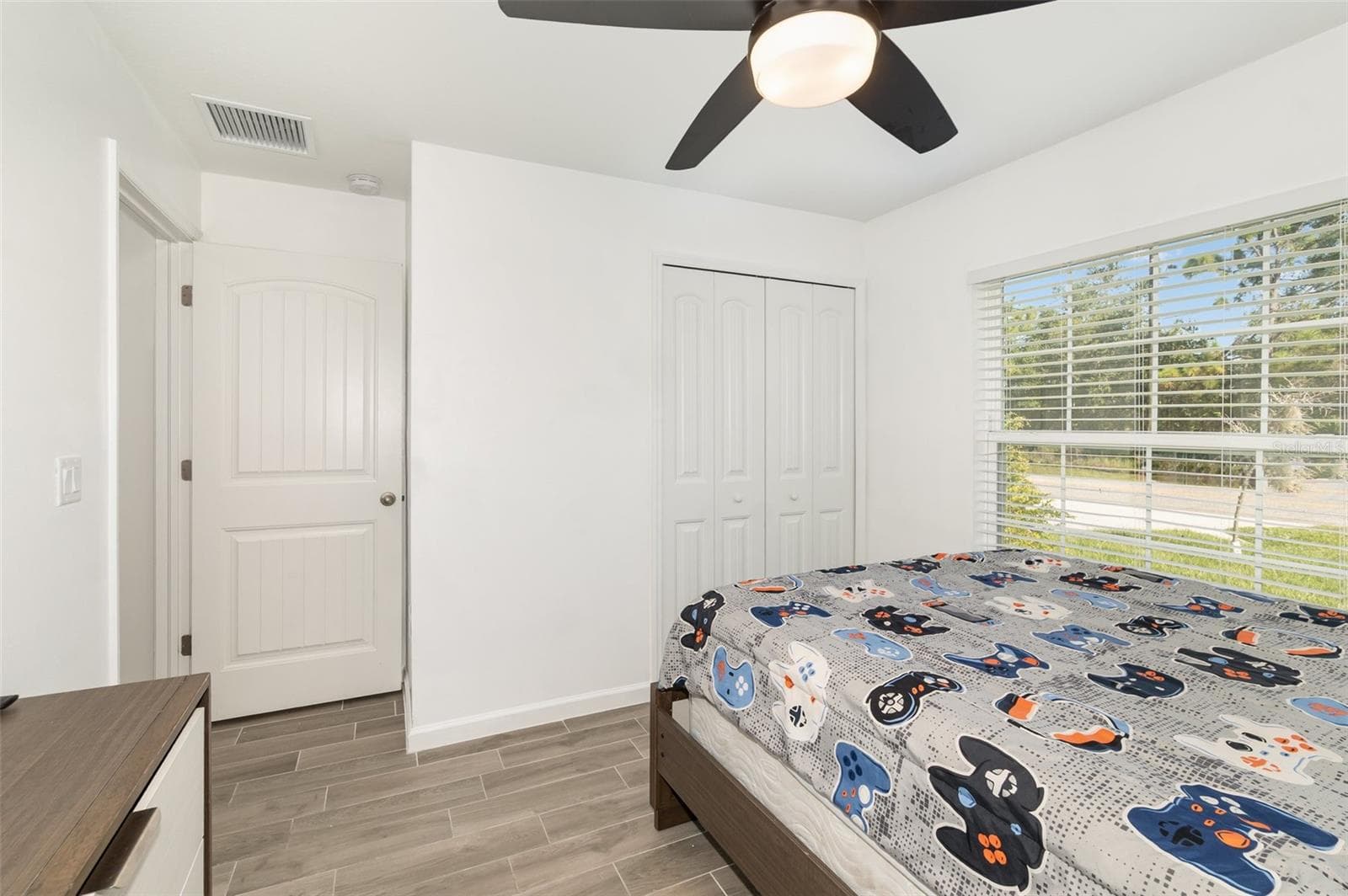 Single Family Residence at 1534 PINE ST, ORLANDO, photo 14 of 28
