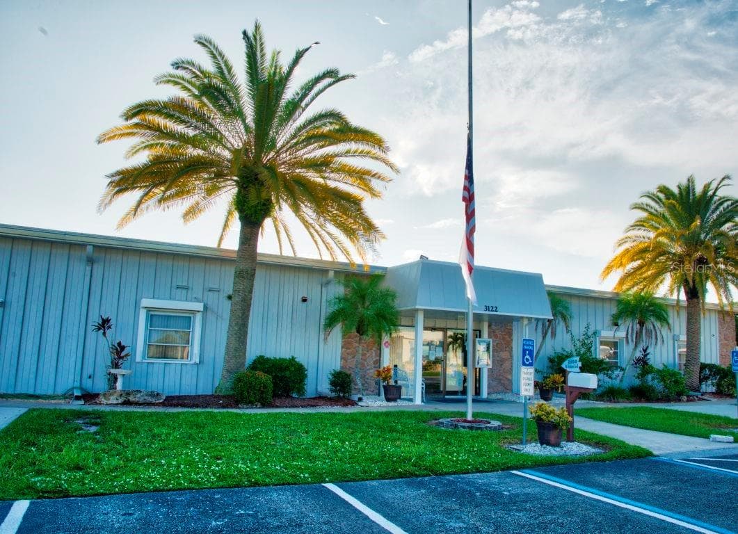 Manufactured Home at 3153 ORCHARD DR, NORTH FORT MYERS, photo 14 of 44