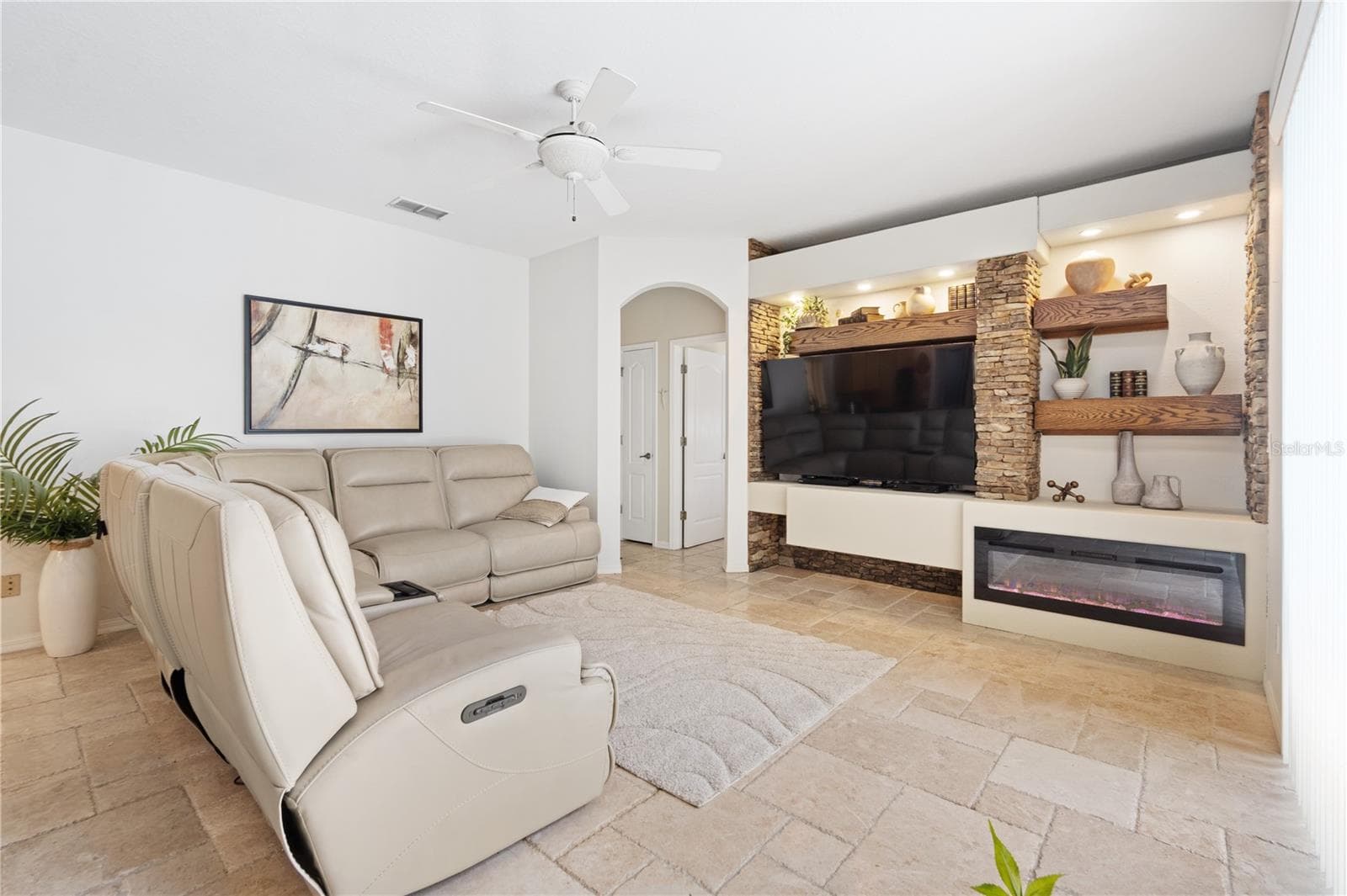 Single Family Residence at 2254 BLACKJACK OAK ST, OCOEE, photo 19 of 33