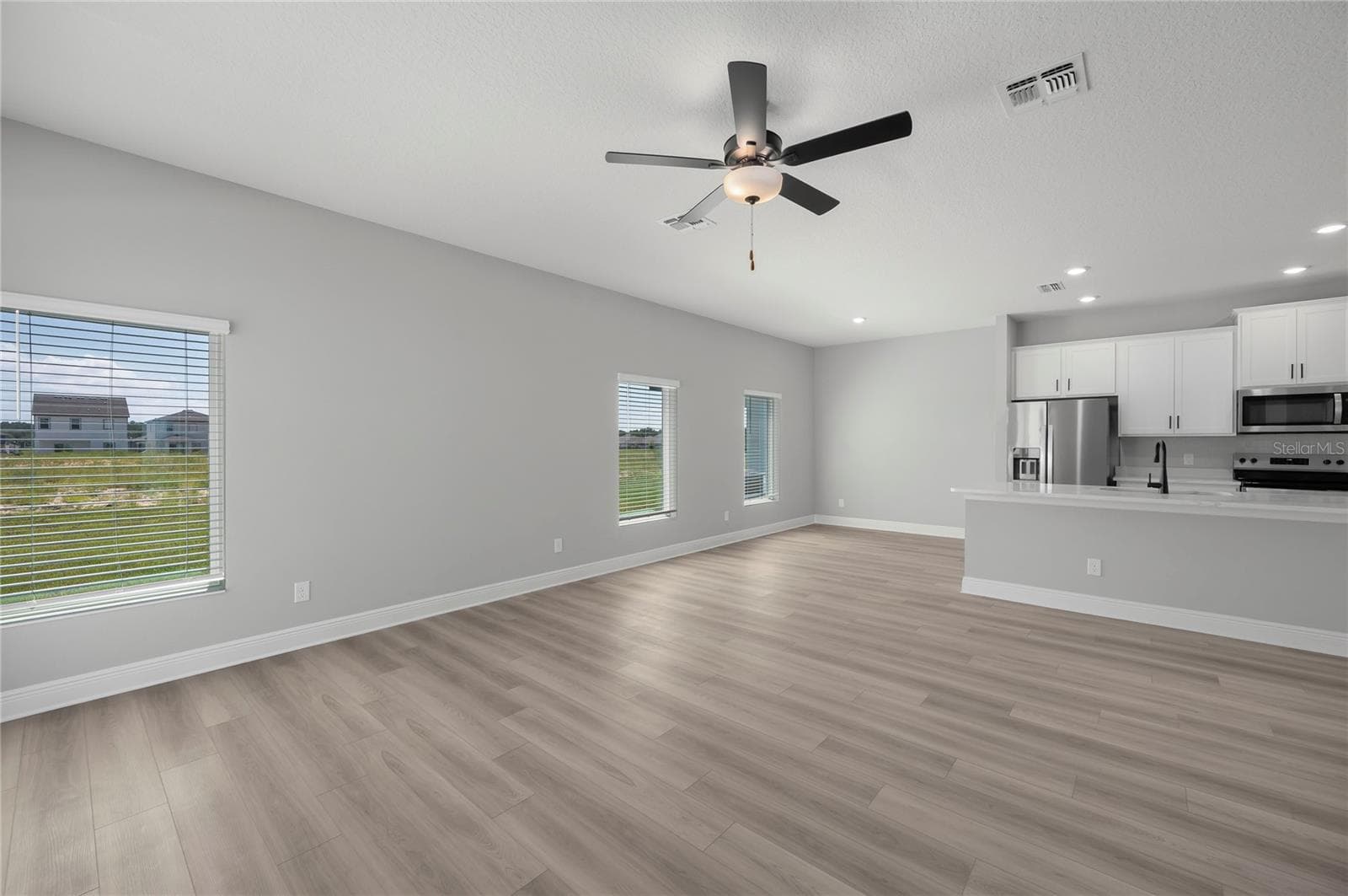 Single Family Residence at 3340 CHINOTTO DR, LAKE ALFRED, photo 9 of 33