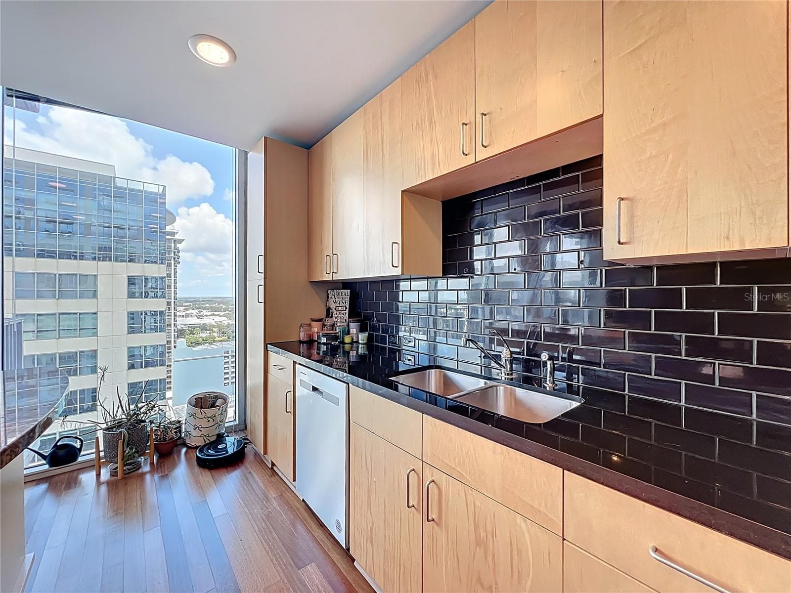 Condominium at 155 S COURT AVE #1908, ORLANDO, photo 14 of 31