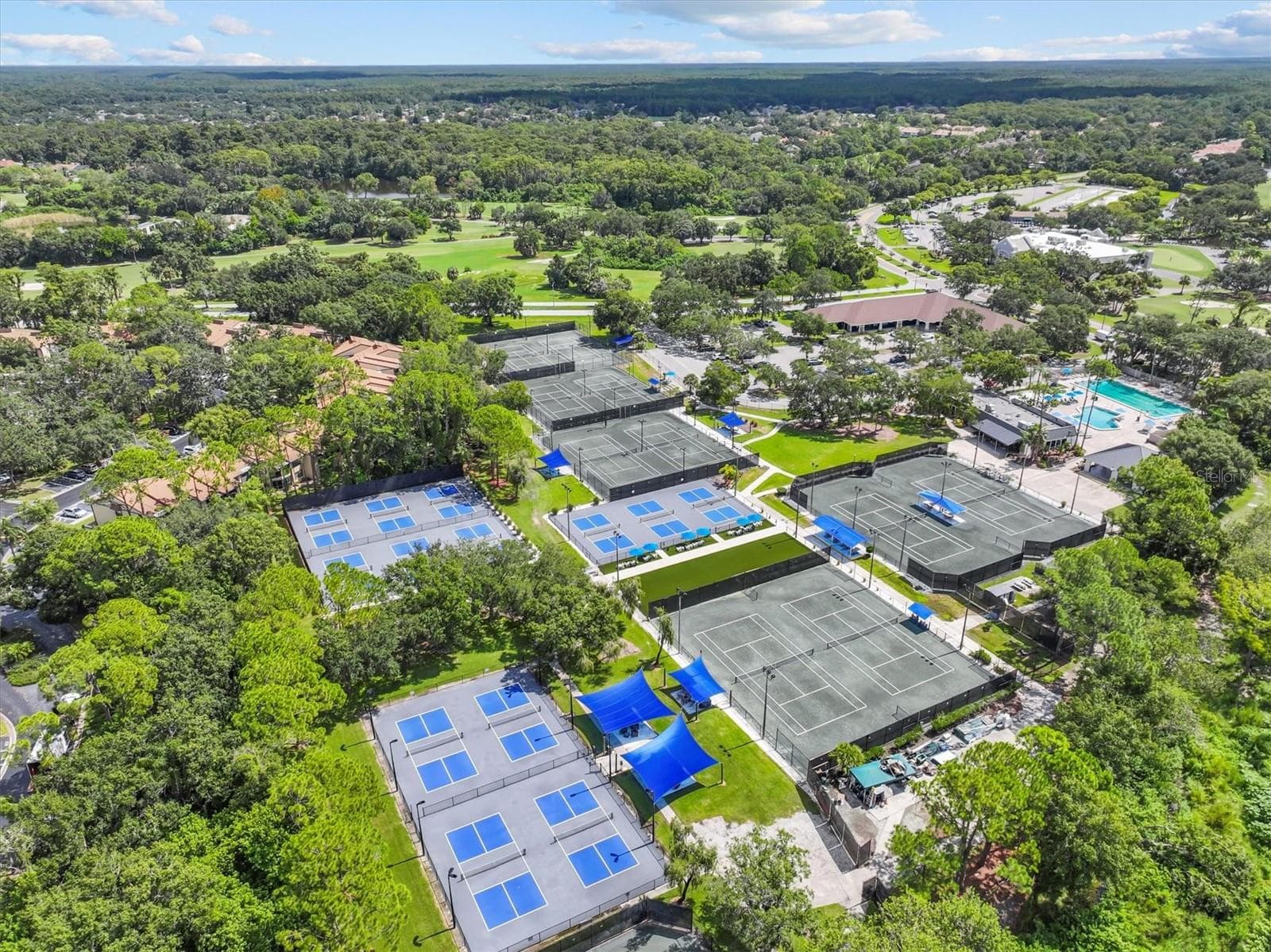 Single Family Residence at 2328 WARWICK DR, OLDSMAR, photo 68 of 70