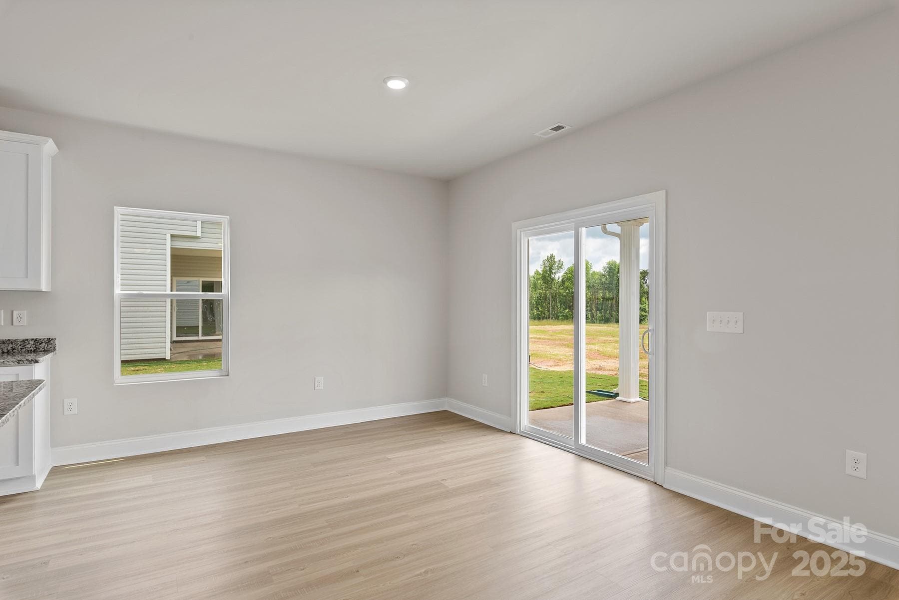 Single Family Residence at 3441 Robindale Drive, Winston Salem, photo 13 of 22