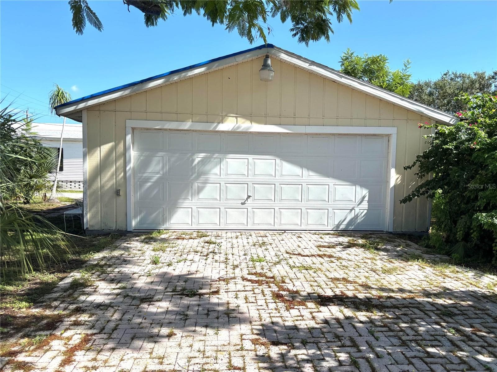 Extra Large 2 Car Garage Included - 30 HATCHETT CREEK RD, VENICE