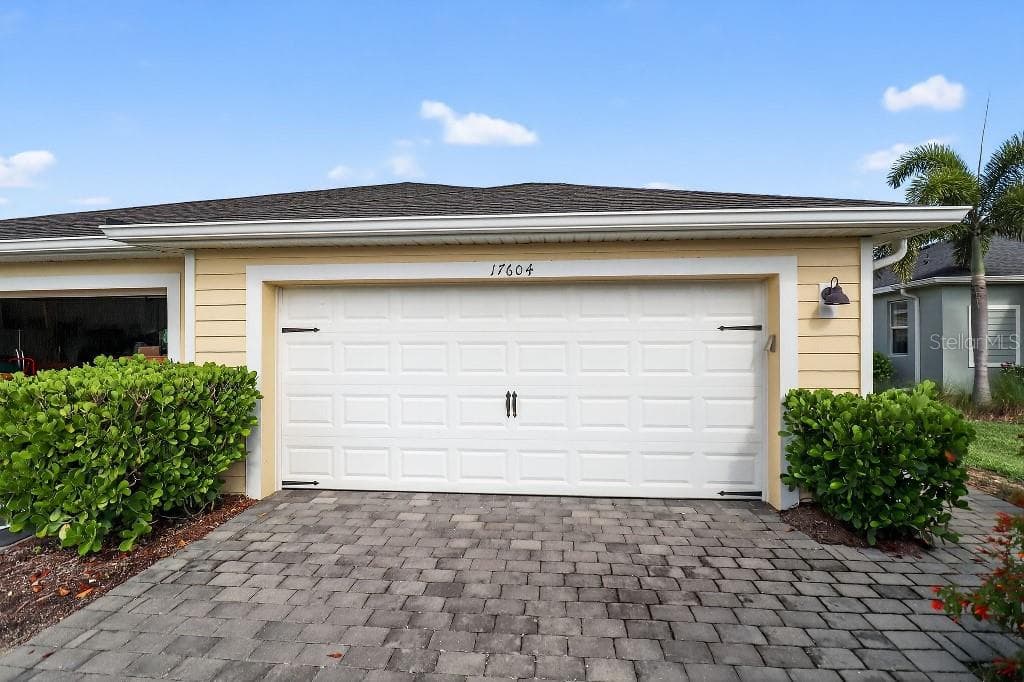 Villa at 17604 WAYSIDE BND, PUNTA GORDA, photo 2 of 29