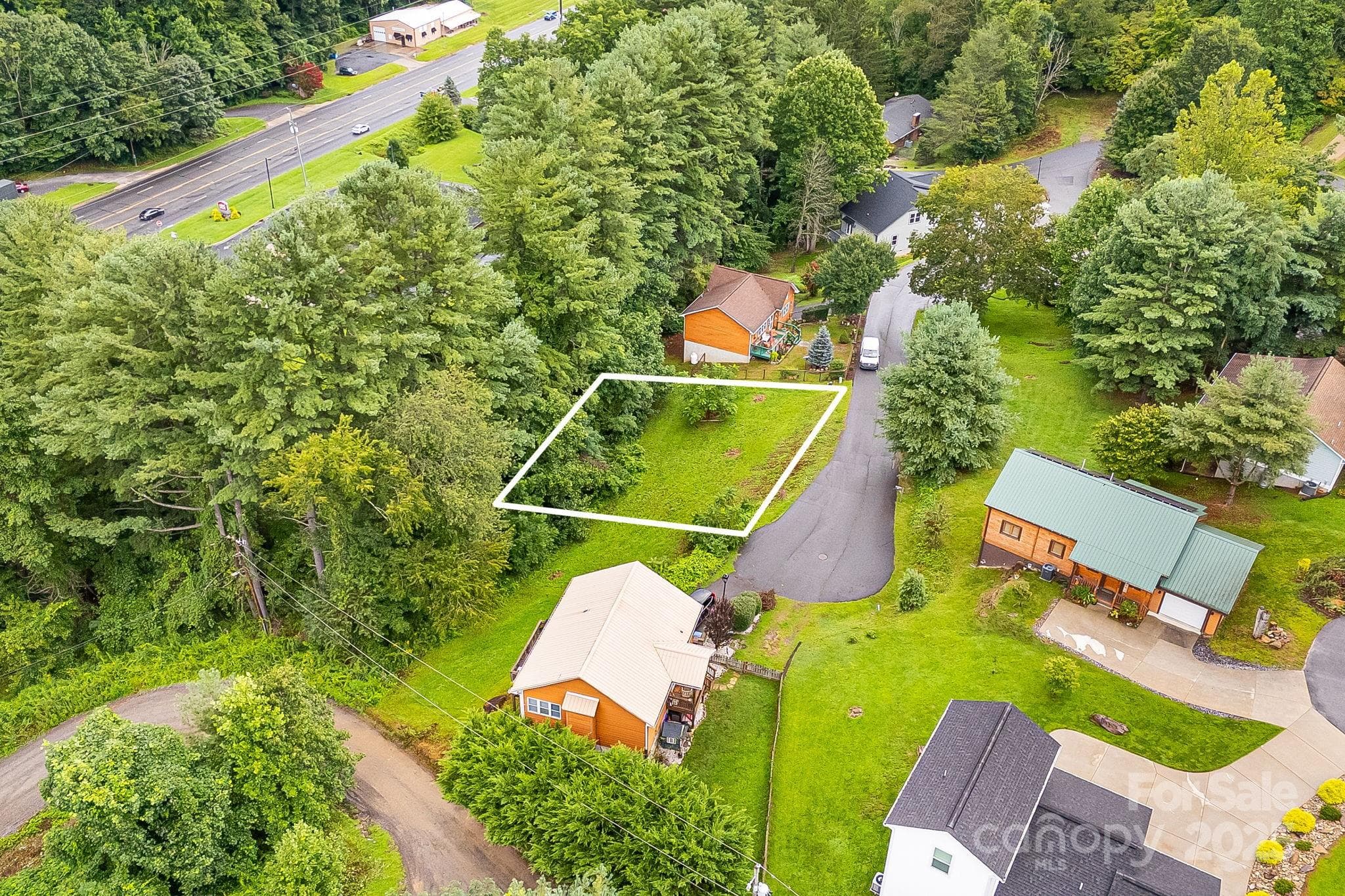 Lot at Waynesville, photo 4 of 27