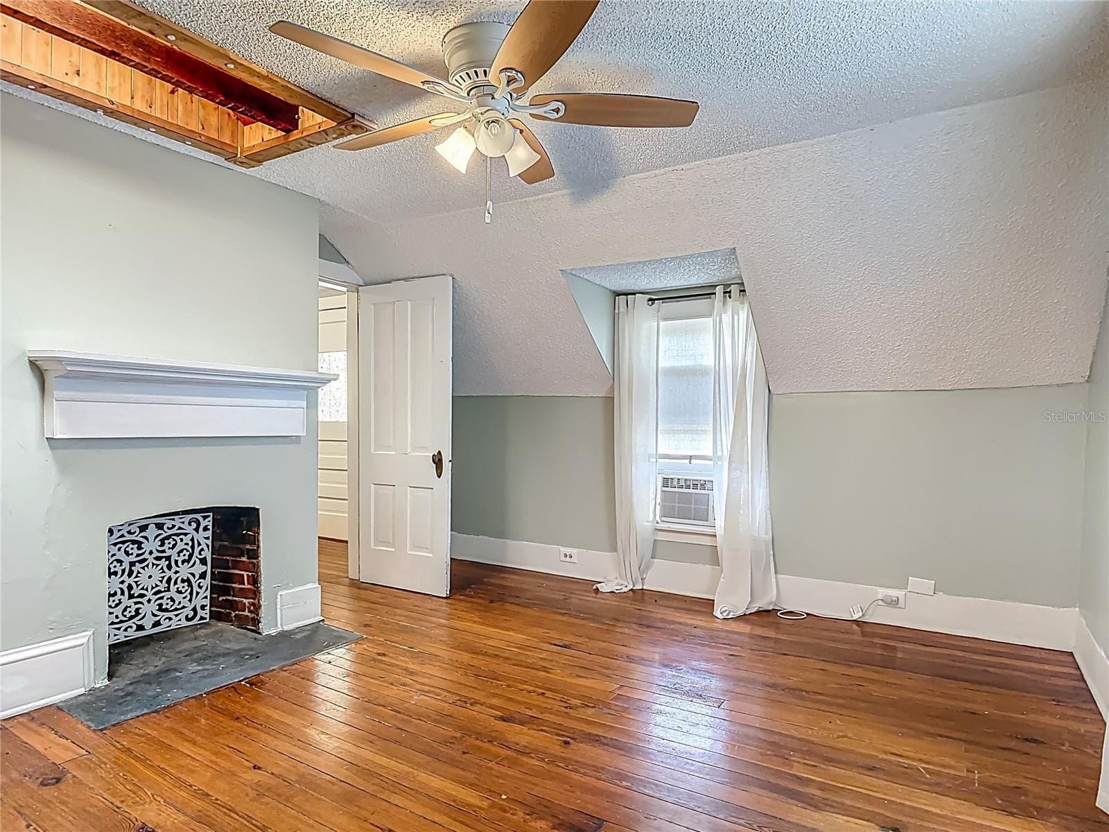 Single Family Residence at 525 W BLUE SPRINGS AVE, ORANGE CITY, photo 38 of 79