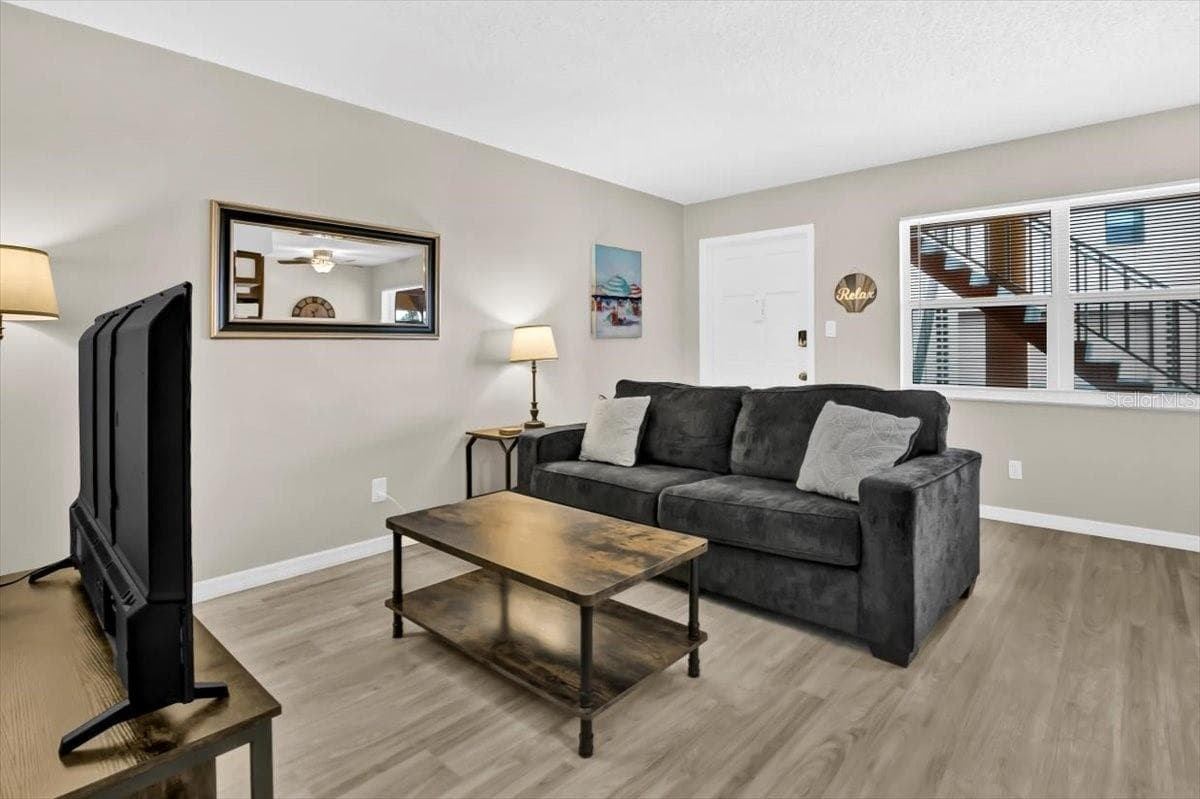 Multi-Family 5+ at 18205 GULF BLVD, REDINGTON SHORES, photo 5 of 6