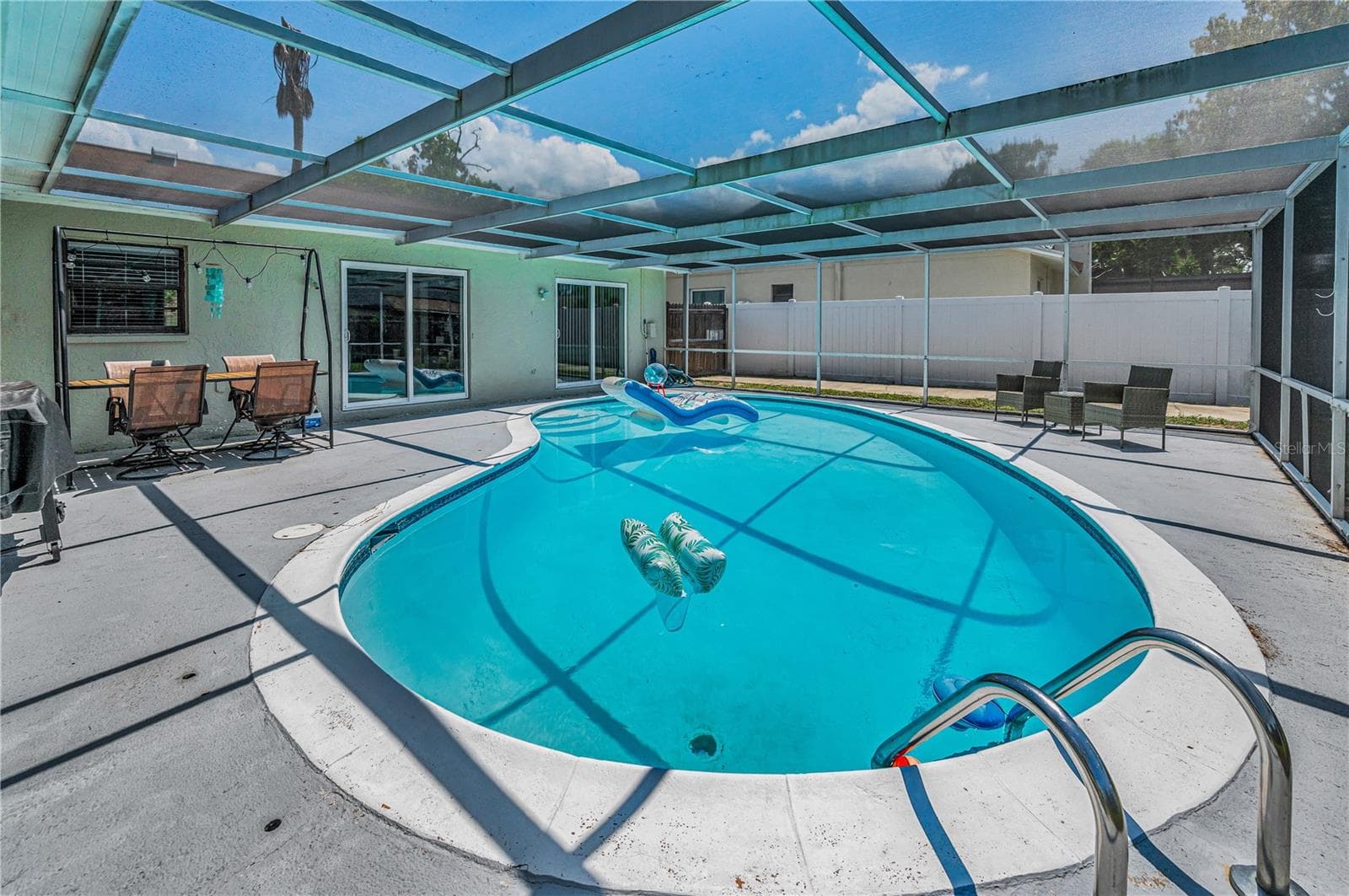 Single Family Residence at 11121 PEPPERTREE LN, PORT RICHEY, photo 9 of 41