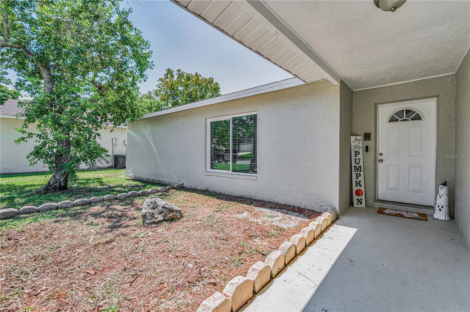 Single Family Residence at 11121 PEPPERTREE LN, PORT RICHEY, photo 10 of 41