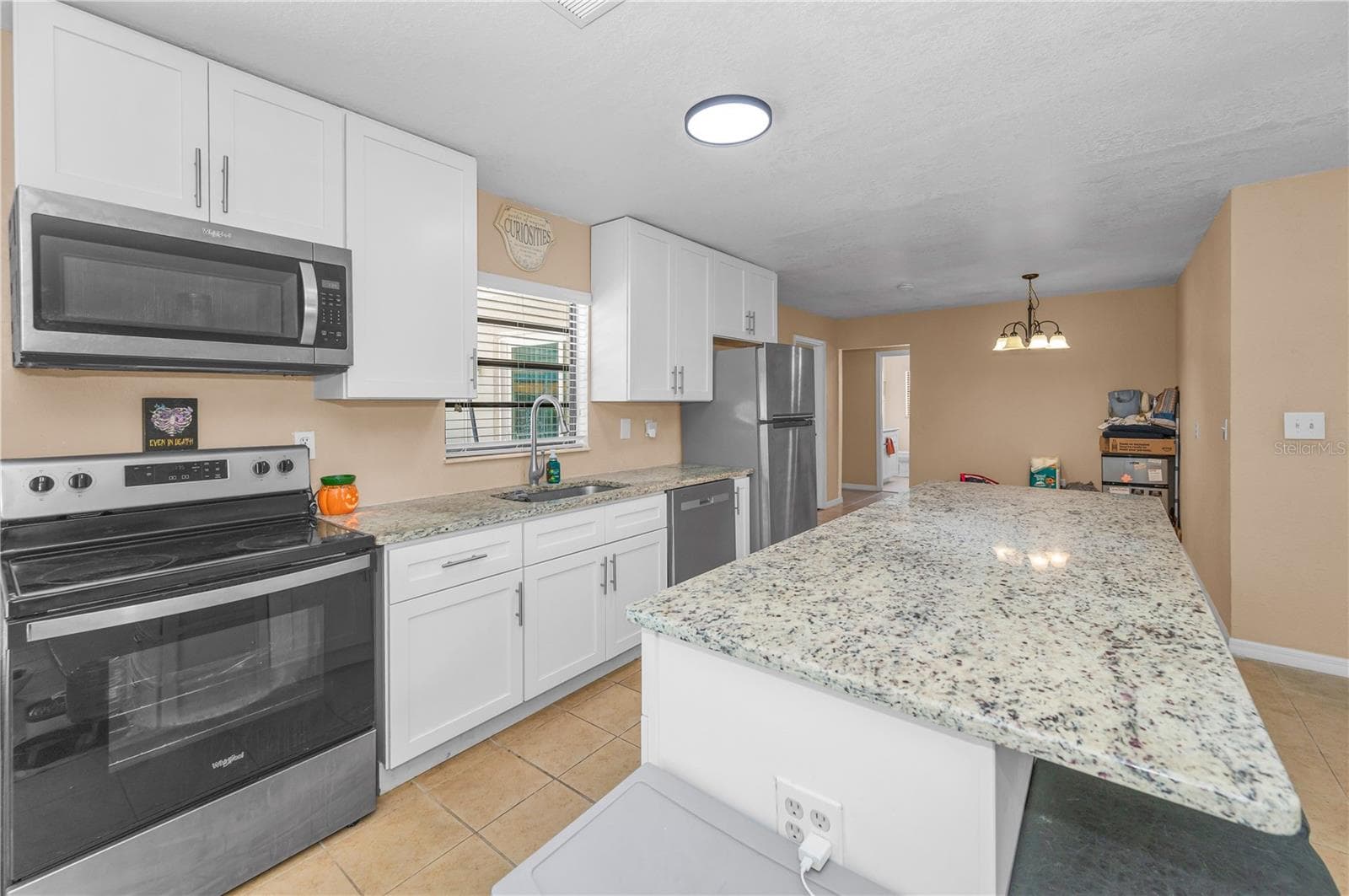 Updated Kitchen - 11121 PEPPERTREE LN, PORT RICHEY