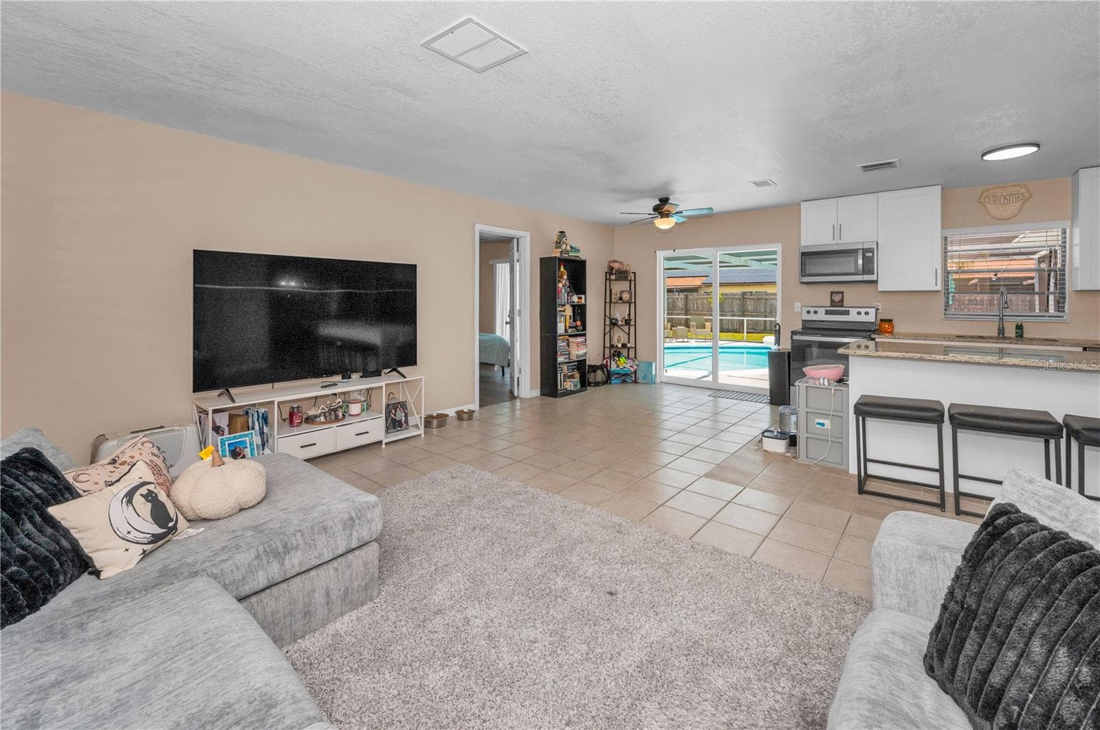 Great Room - 11121 PEPPERTREE LN, PORT RICHEY