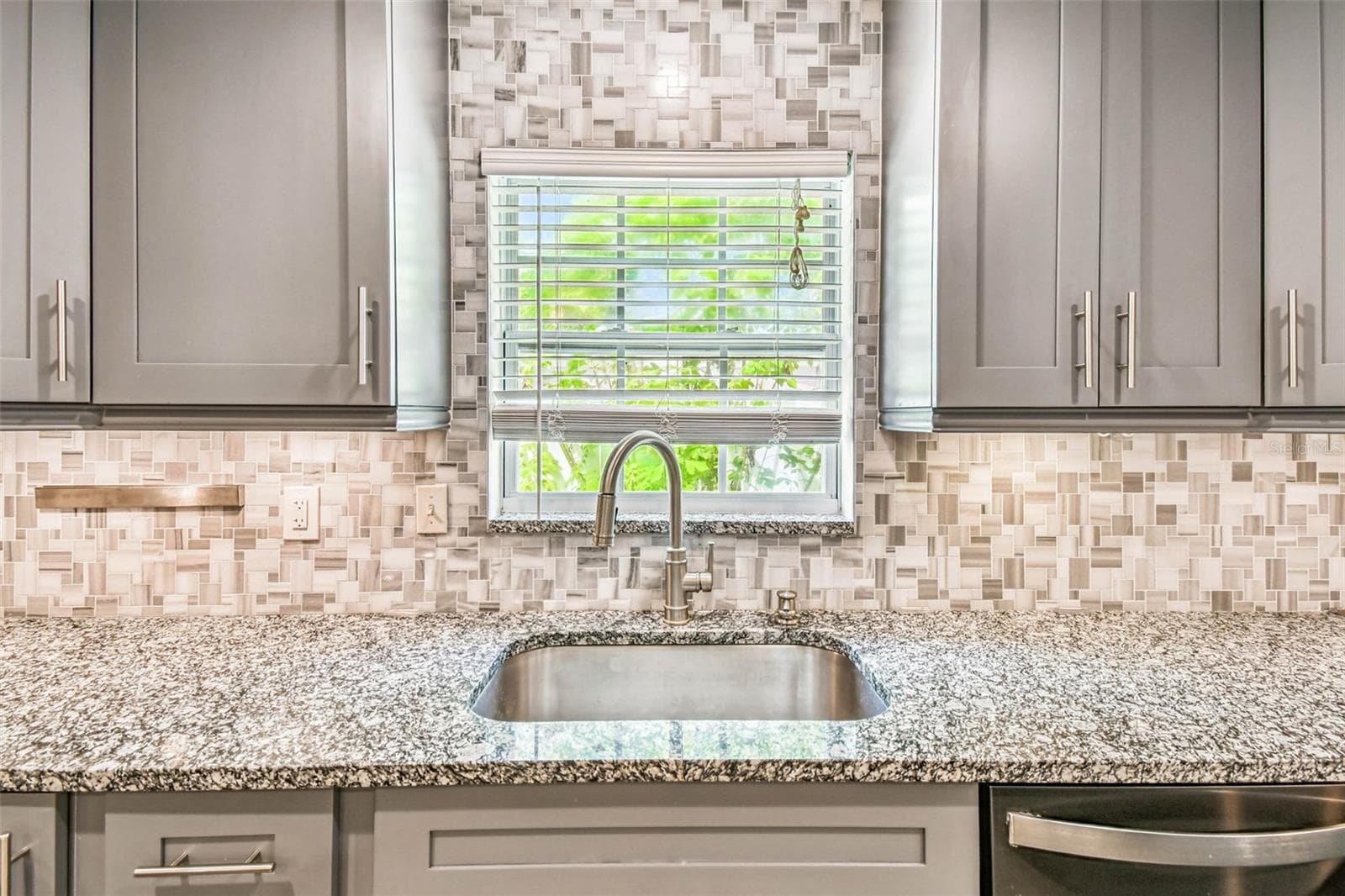 West Residence Kitchen - 1101 81ST AVE N, ST PETERSBURG